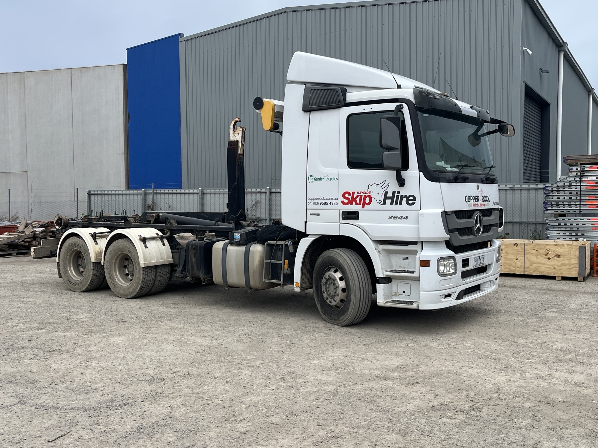 2016 Mercedes Benz 2644 Actros 6x4 Hook Bin