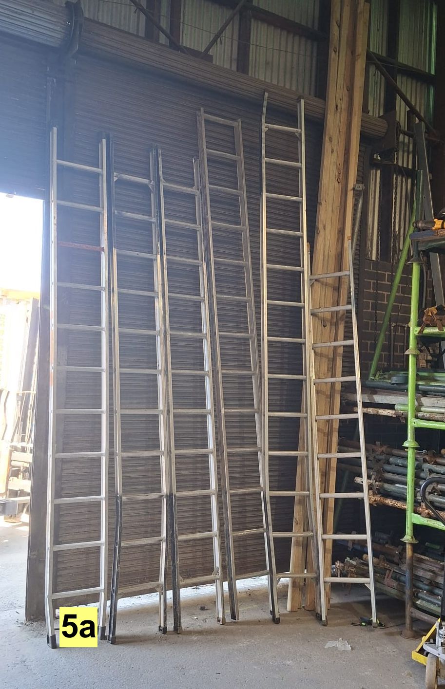 1 X Aluminium Step Ladder (05A)