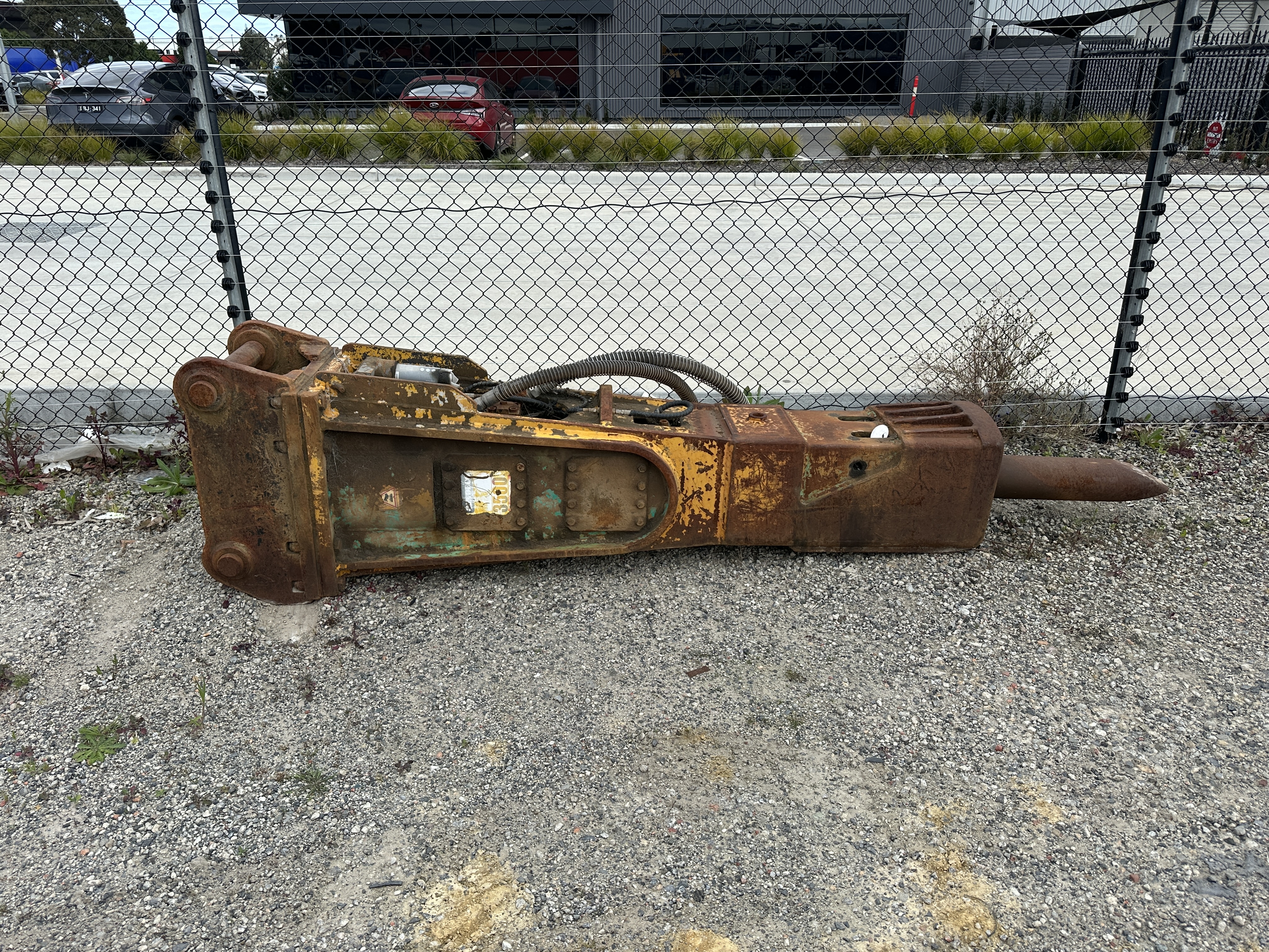 1 x Indeco 3500 Rock Breaker Attachment