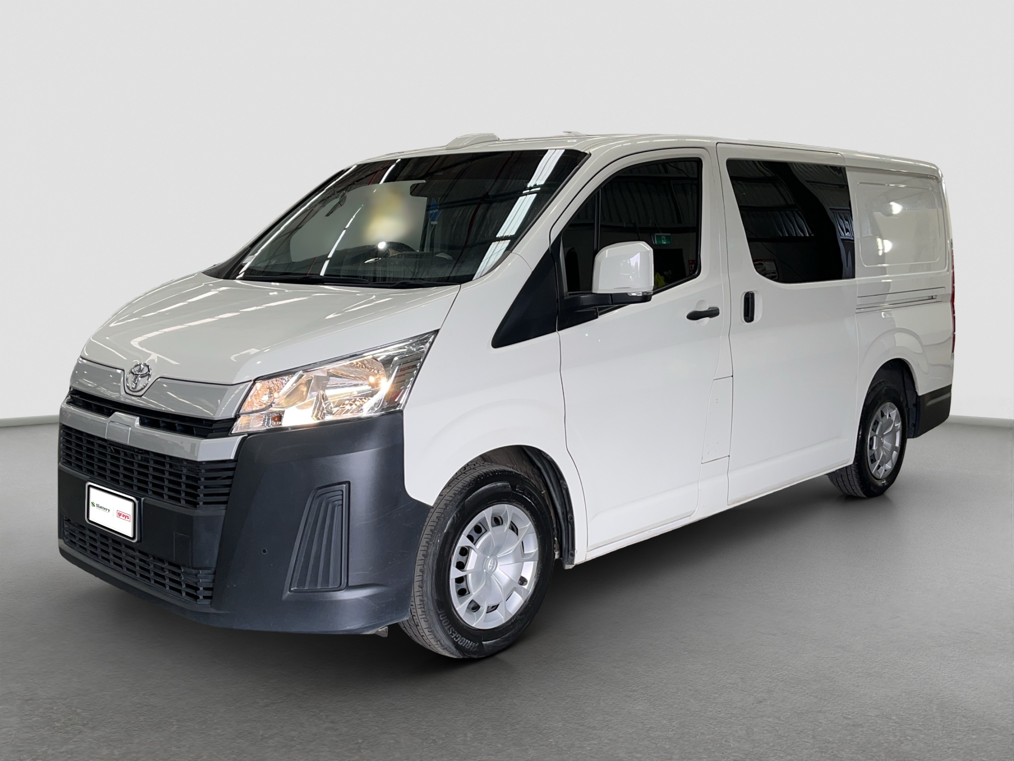 2022 Toyota Hiace Van T/Diesel (Auto)