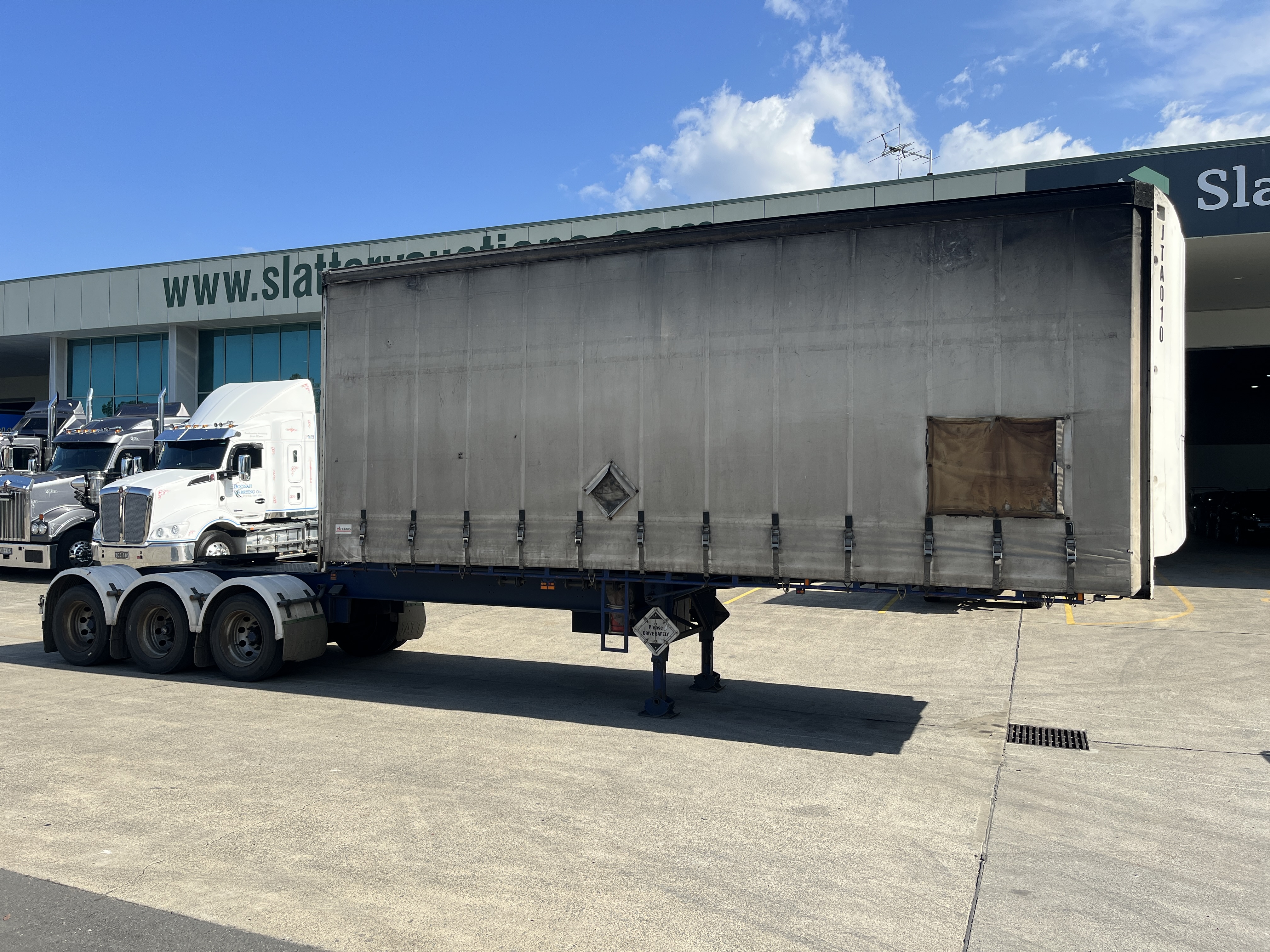 CIRCA 2022  ST3 Tri Axle A Trailer
