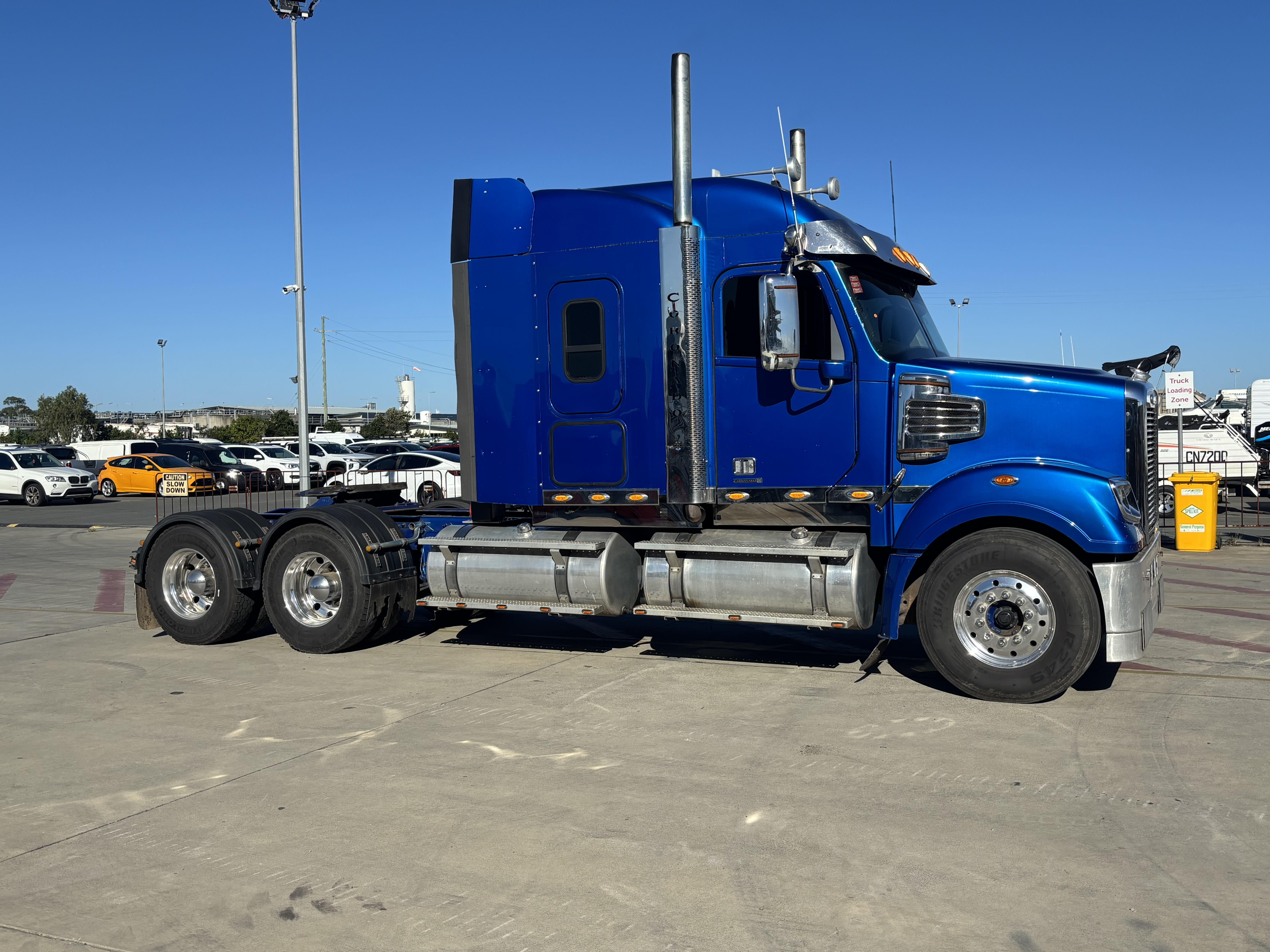 14 · 2013 Freightliner Coronado   6x4 Prime Mover