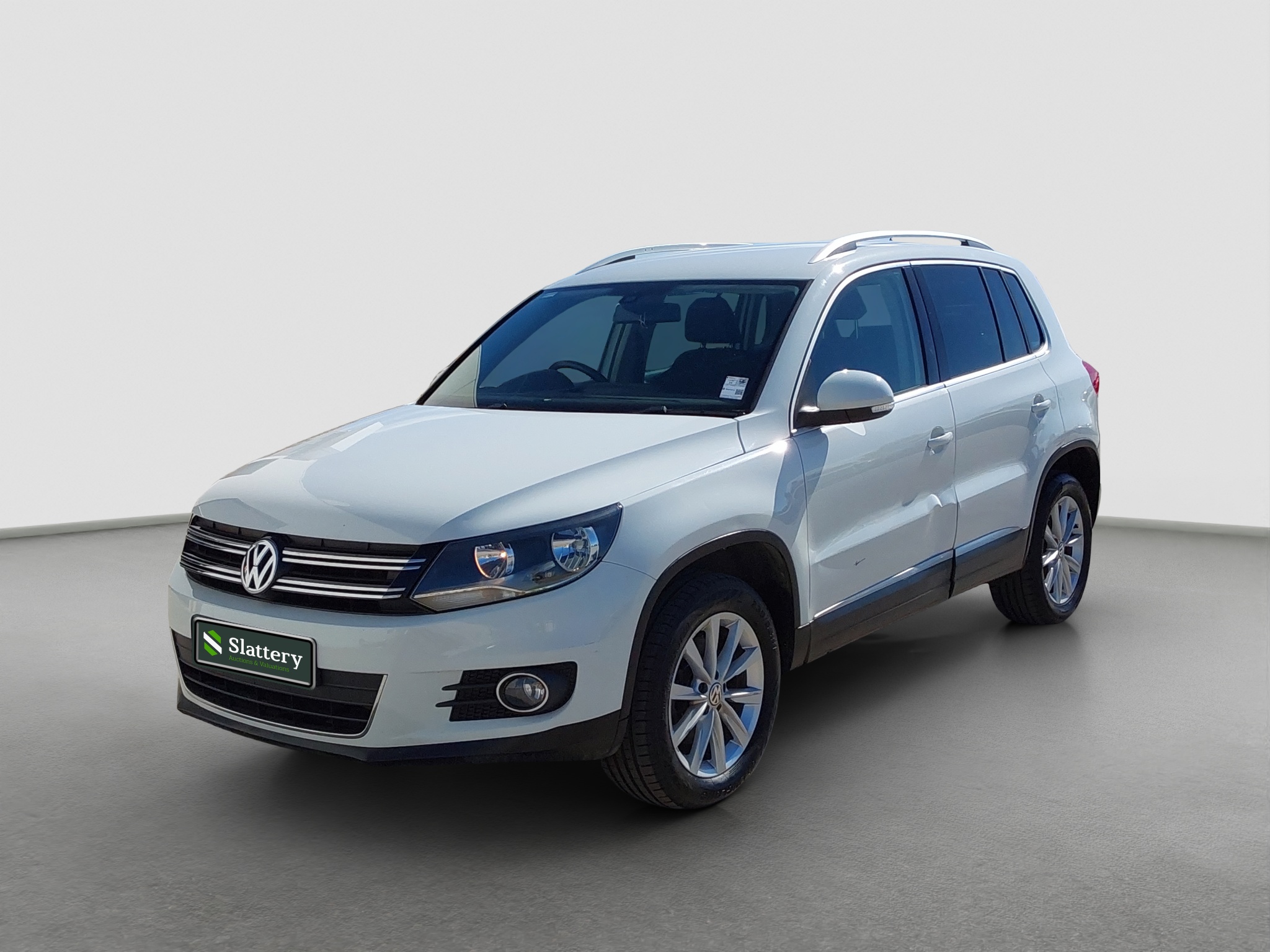 19 · 2014 Volkswagen Tiguan  Petrol