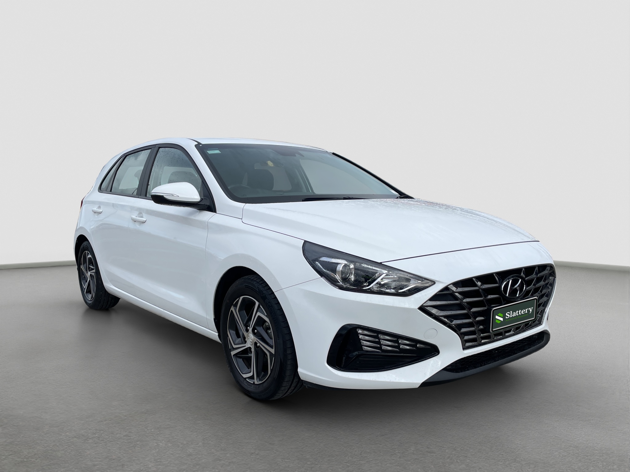 6 · 2023 Hyundai i30  Petrol