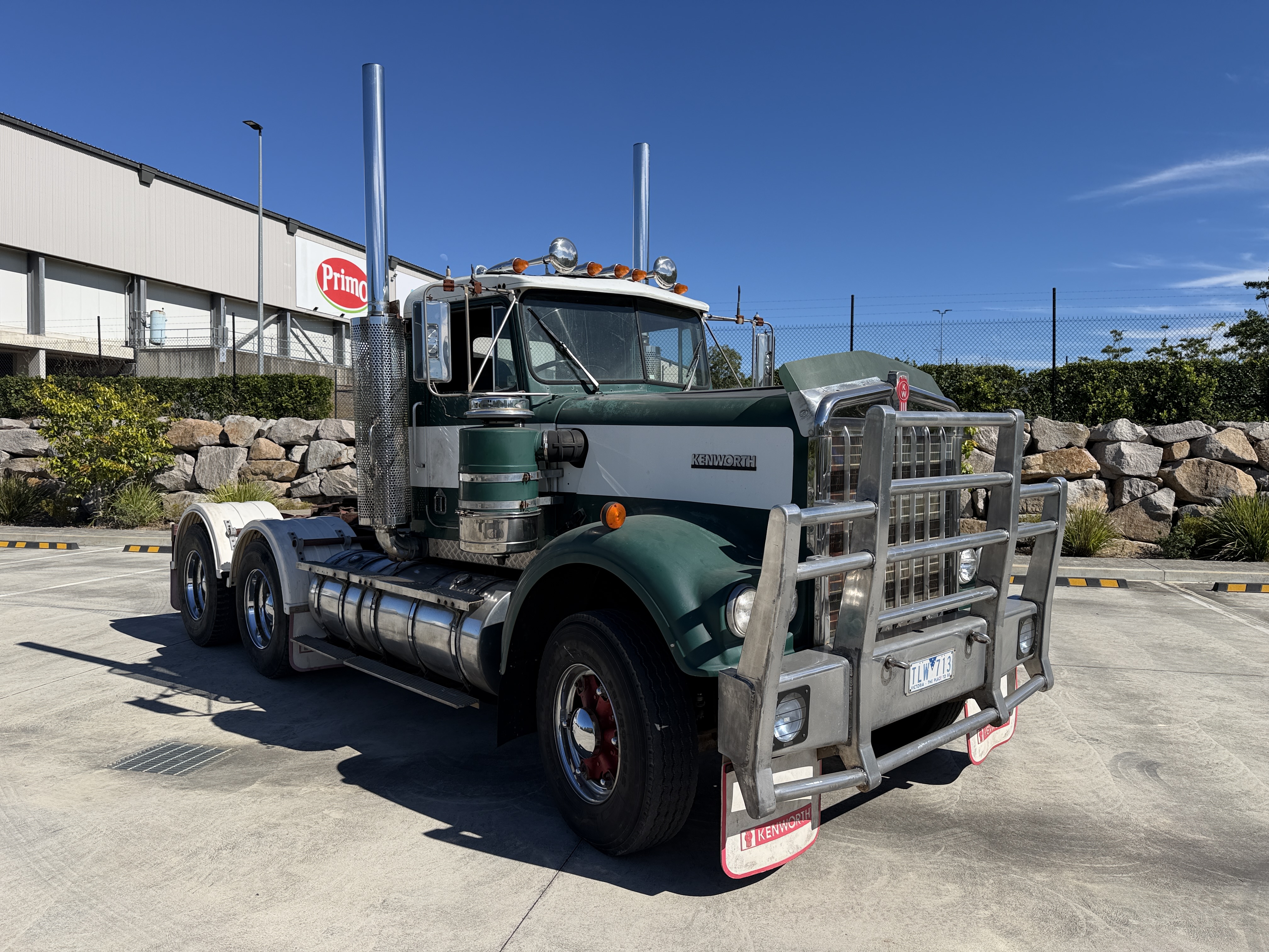 1984 Kenworth W925AR 6x4 Prime Mover