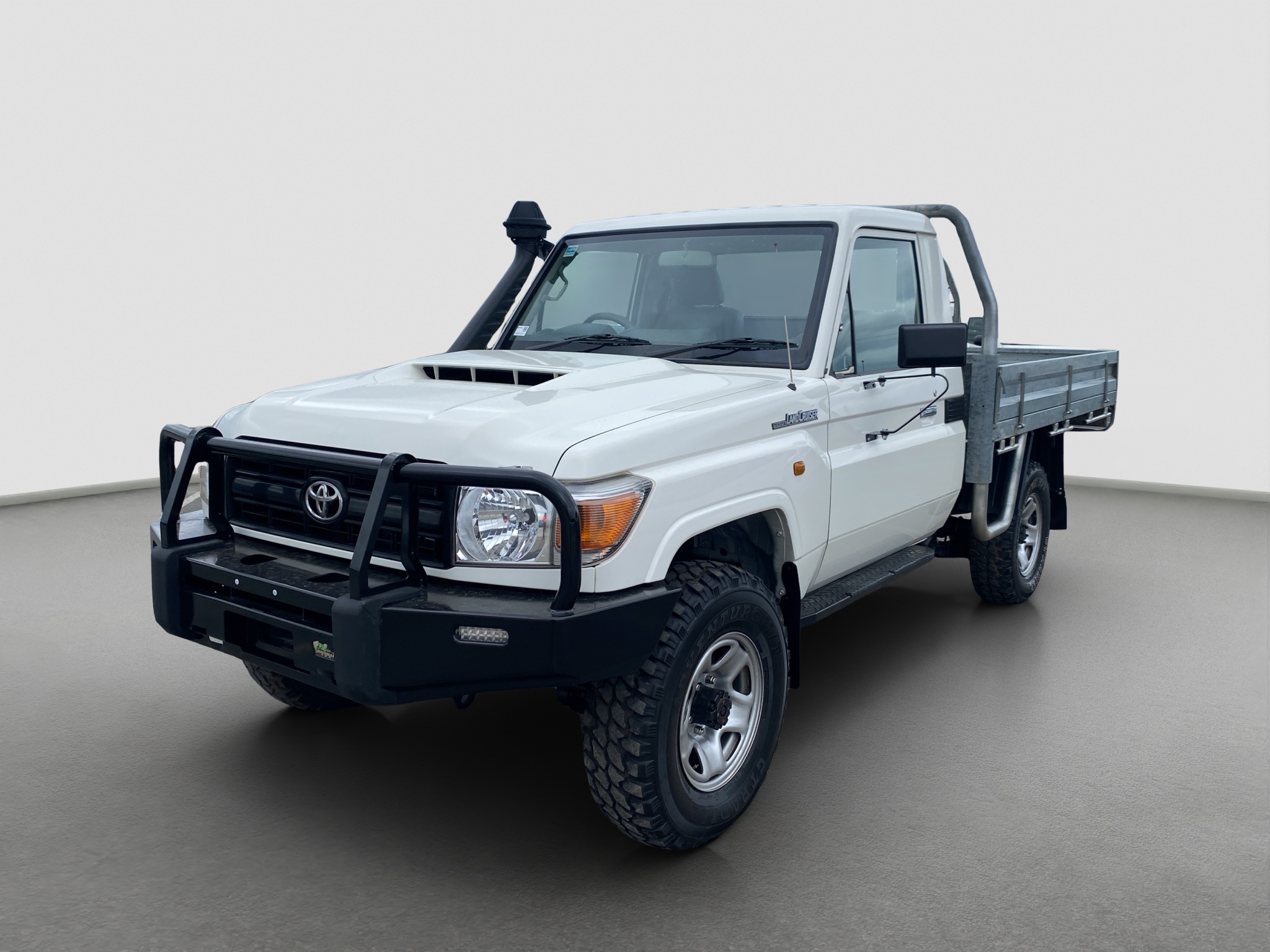 9 · 2019 Toyota Landcruiser Workmate Diesel