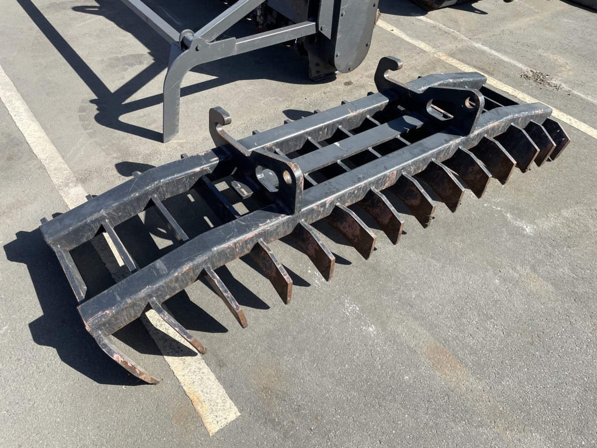 2025 Godzilla Stick Rake