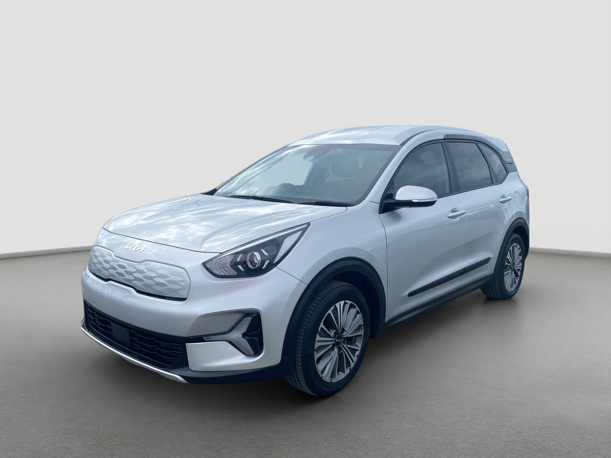 12 · 2022 Kia Niro Plus Hybrid-Petrol (Auto) (Ex Lease)