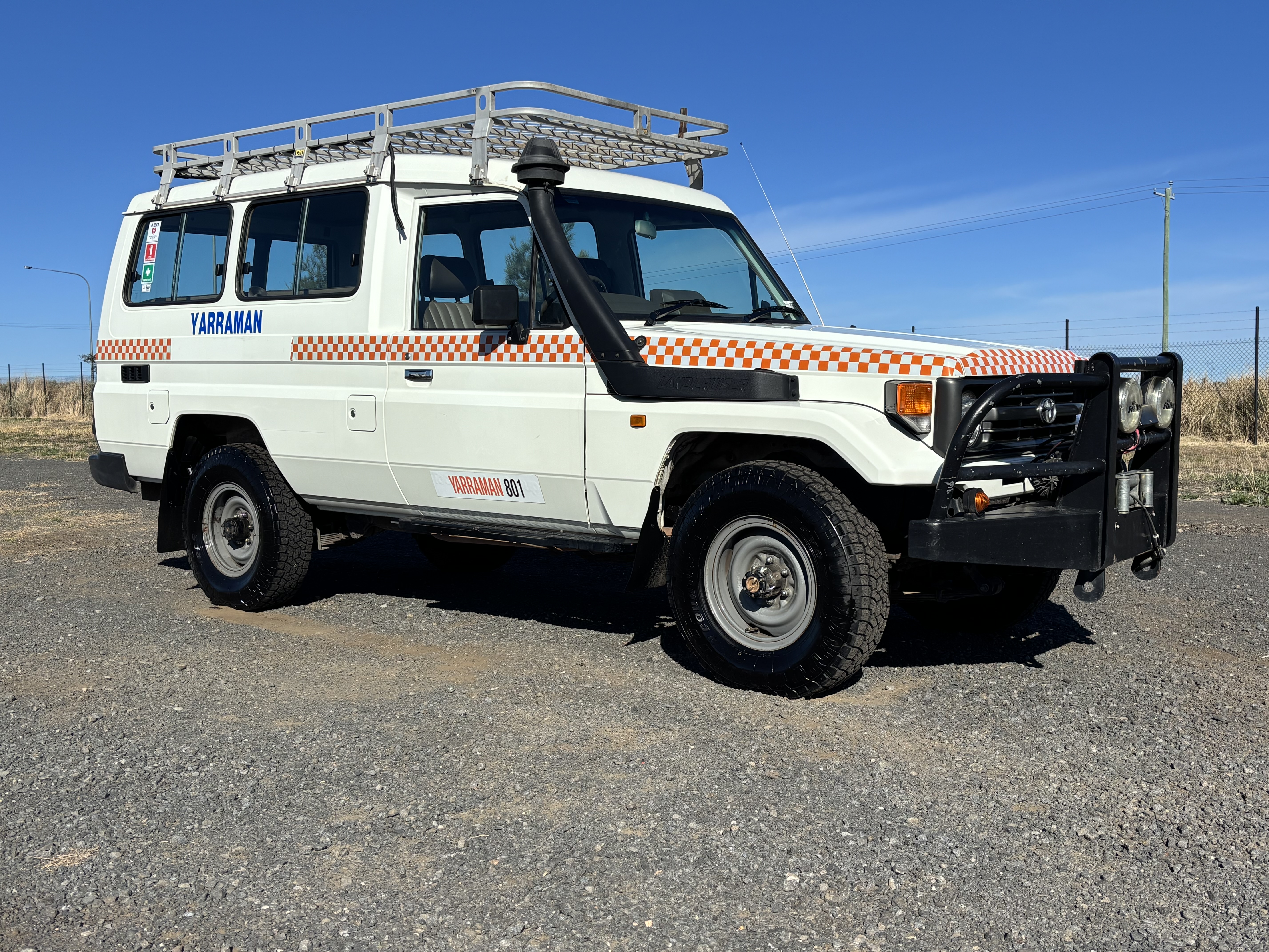 2 · 1997 Toyota Landcruiser Troopcarrier Diesel