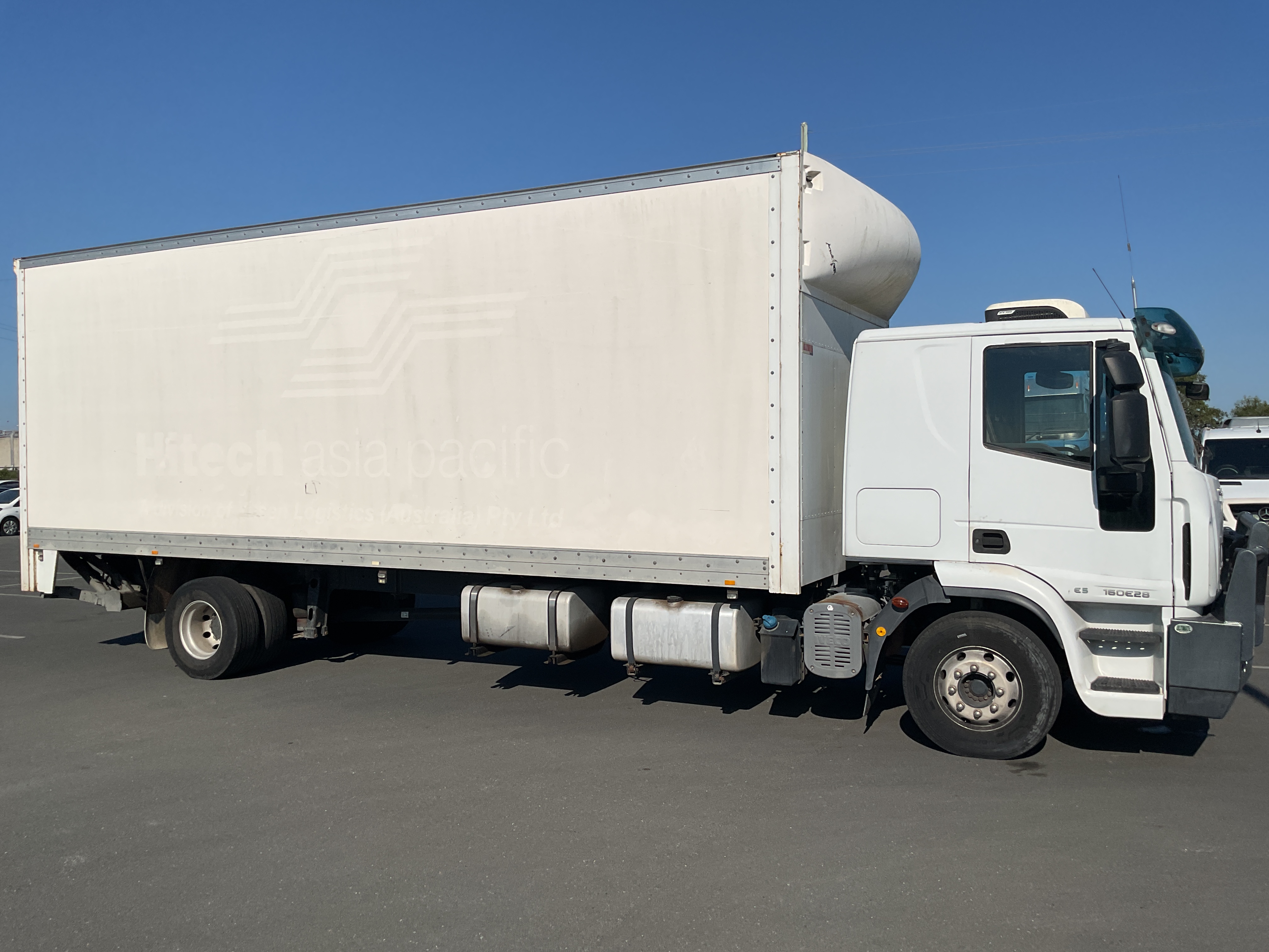 11 · 2015 Iveco Eurocargo 160E28 4x2 Curtainsider