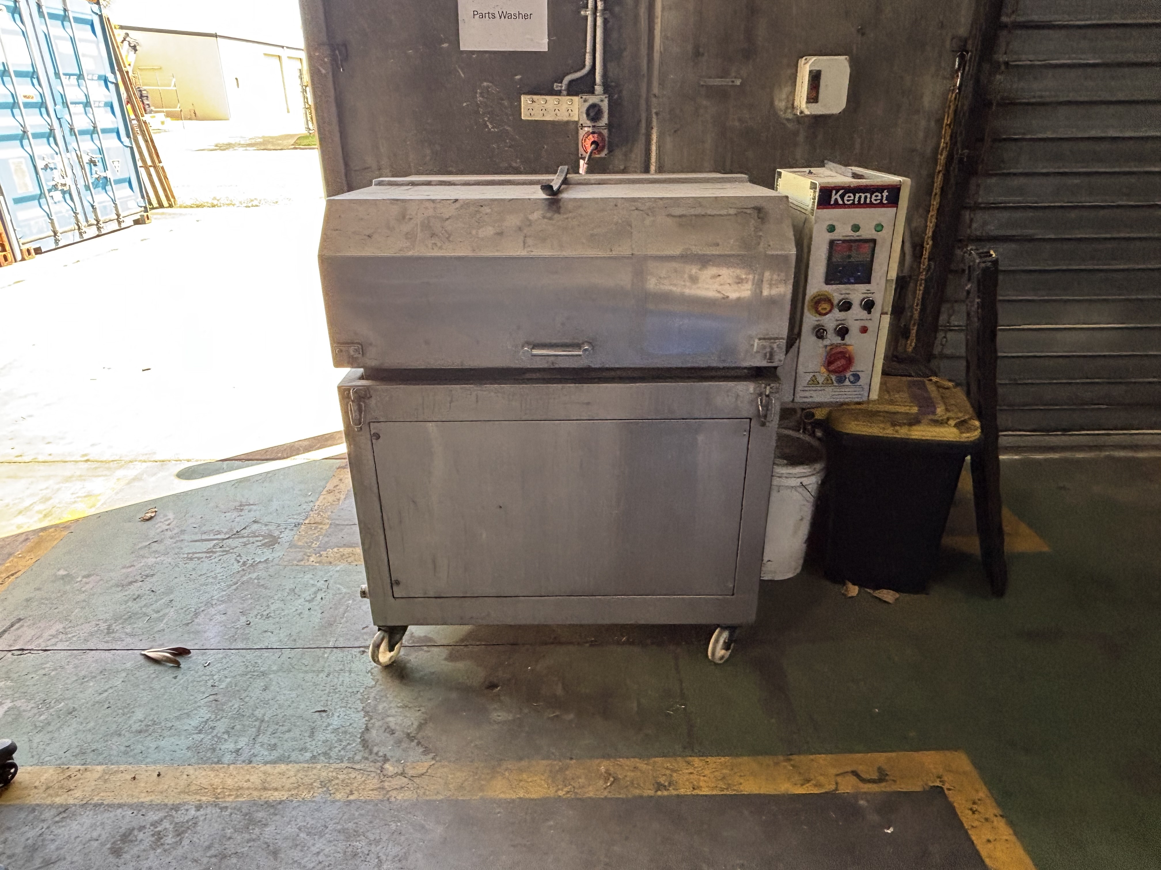 7 · Kemet 1000A Component Washing Machine