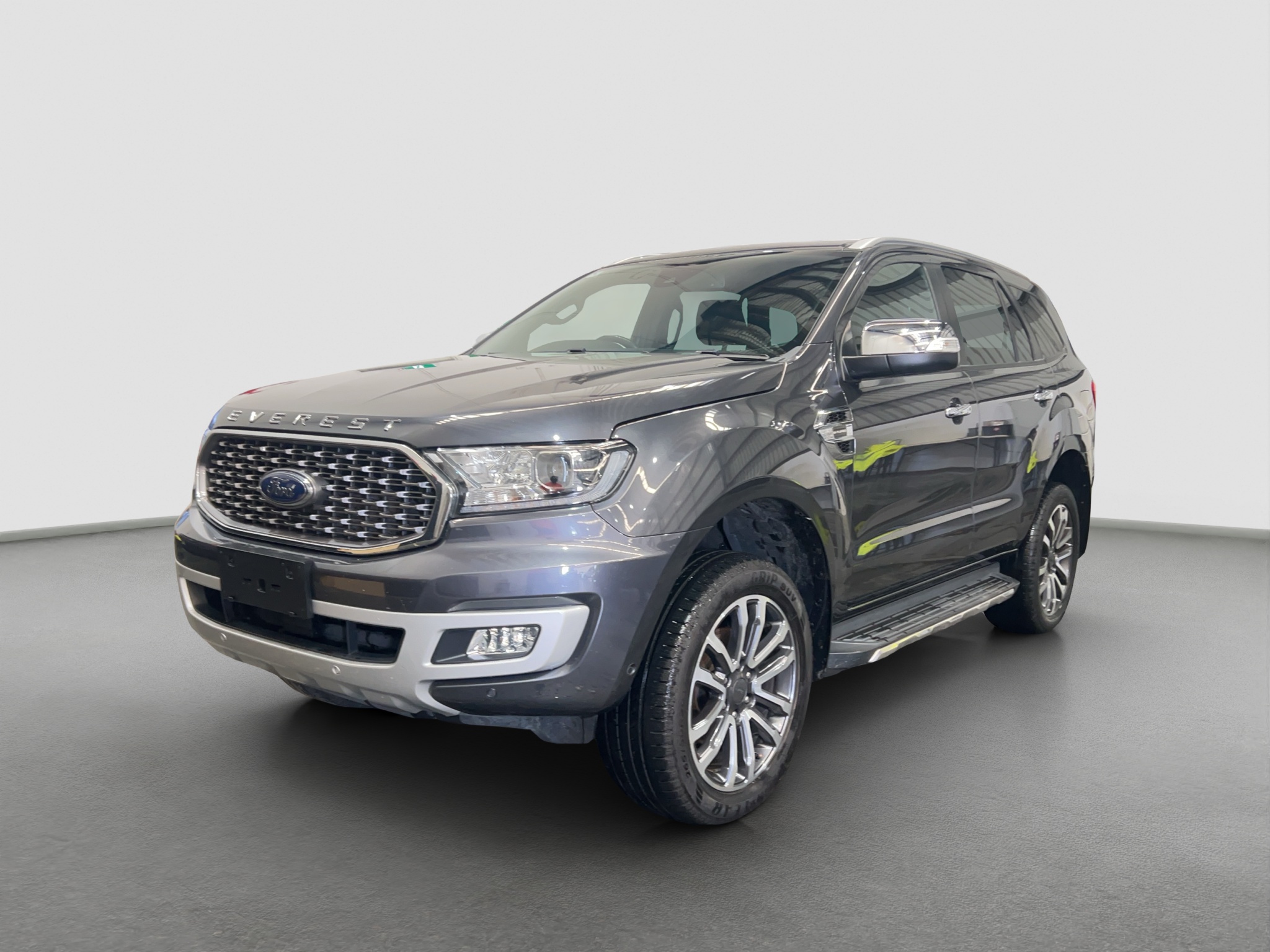 6 · 2022 Ford Everest Titanium Diesel