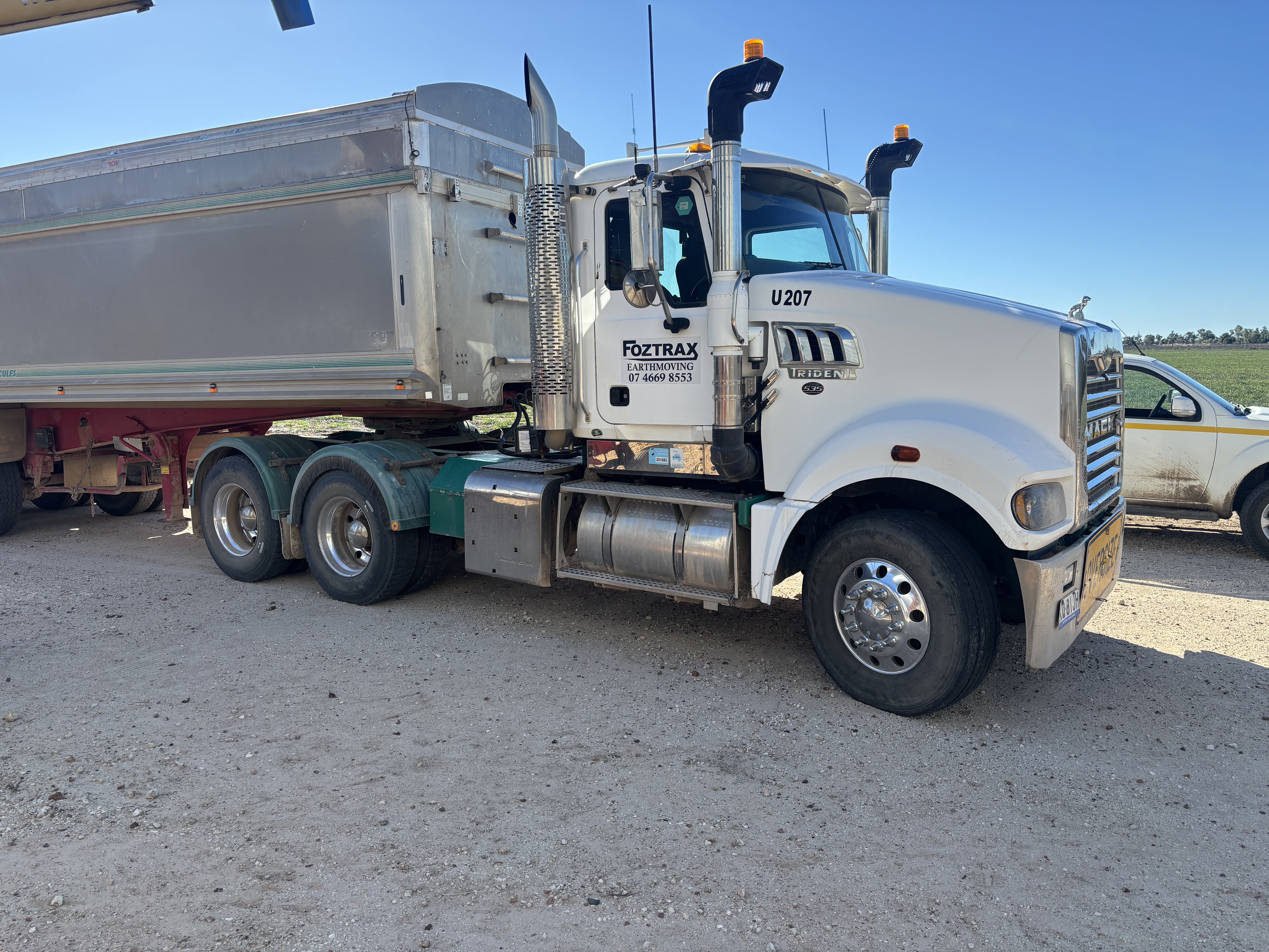 2011 Mack Trident CMHT 6x4 Prime Mover