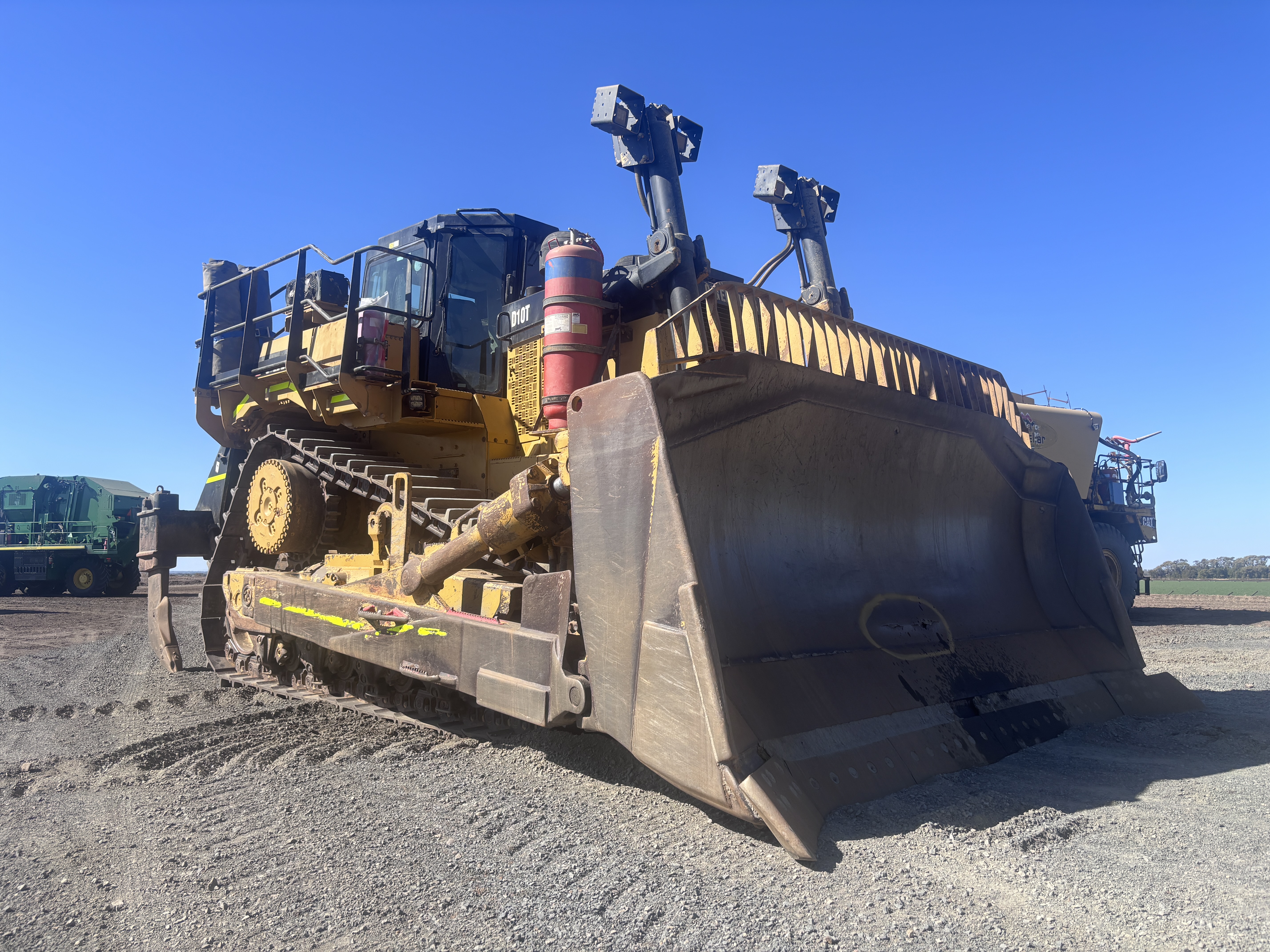 7 · 2006 Caterpillar D10T Crawler Dozer