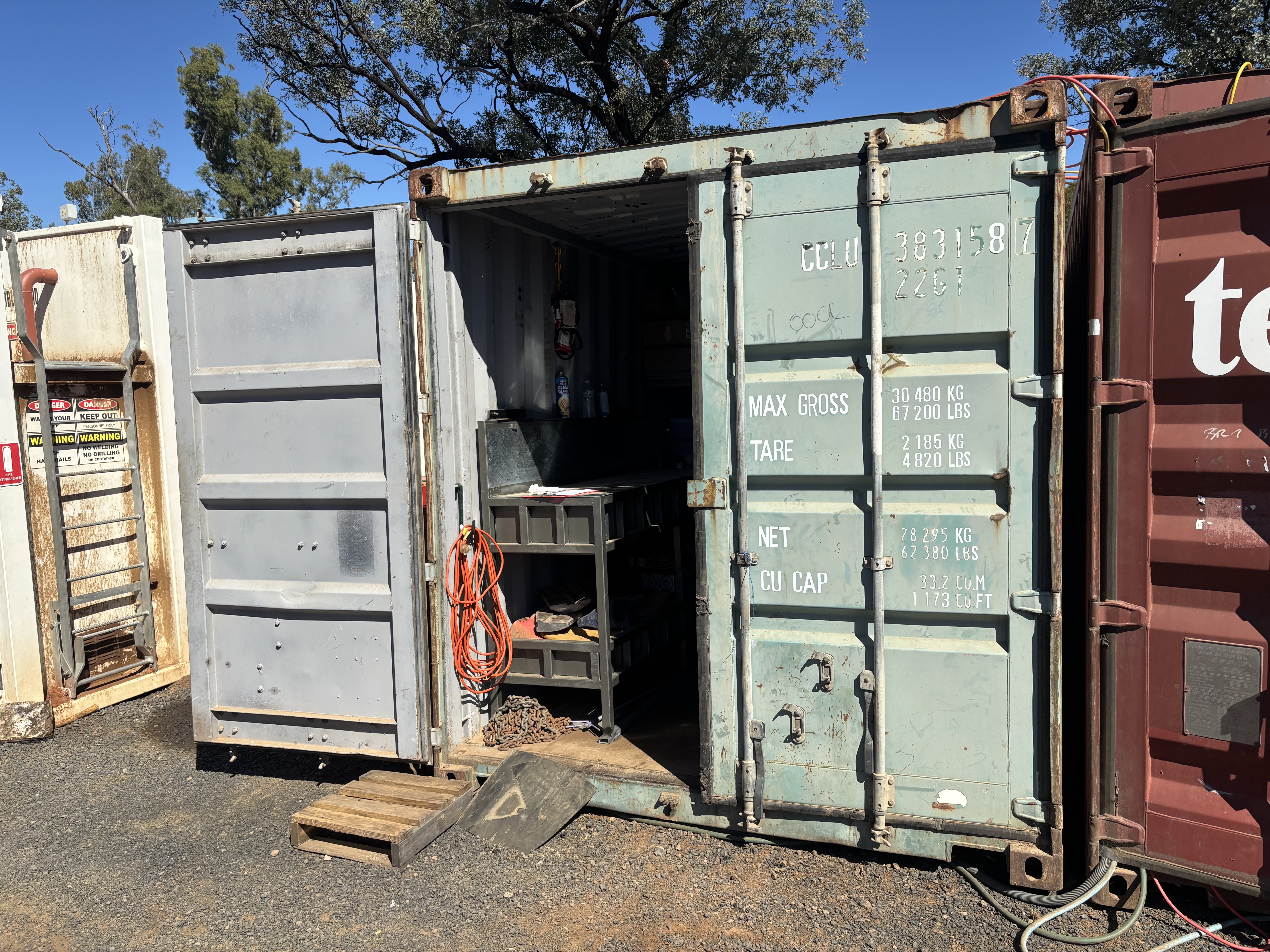 11 · 20ft Workshop Storage Container