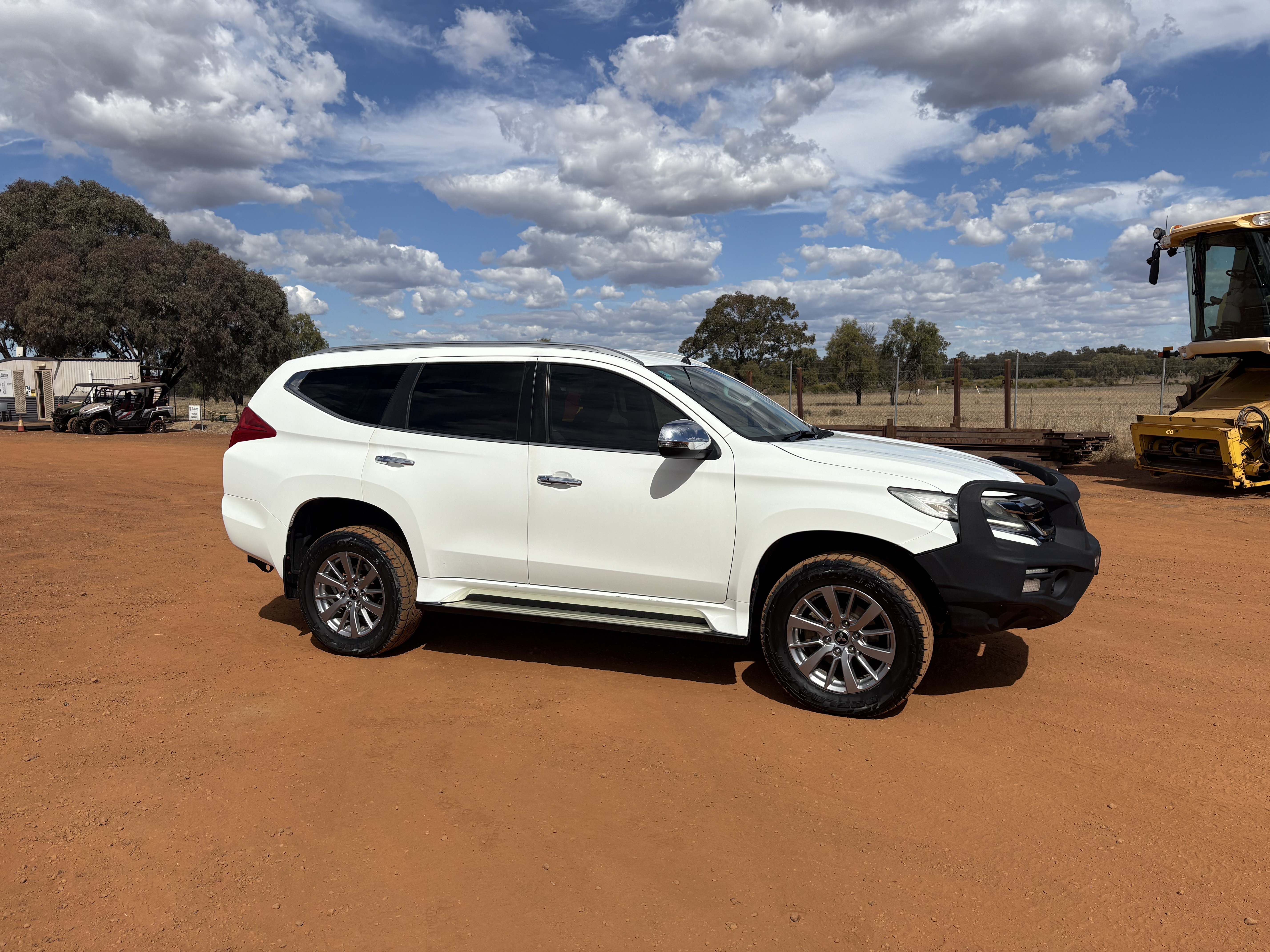 15 · 2019 Mitsubishi Pajero Sport GLX Diesel (EX CORPORATE)