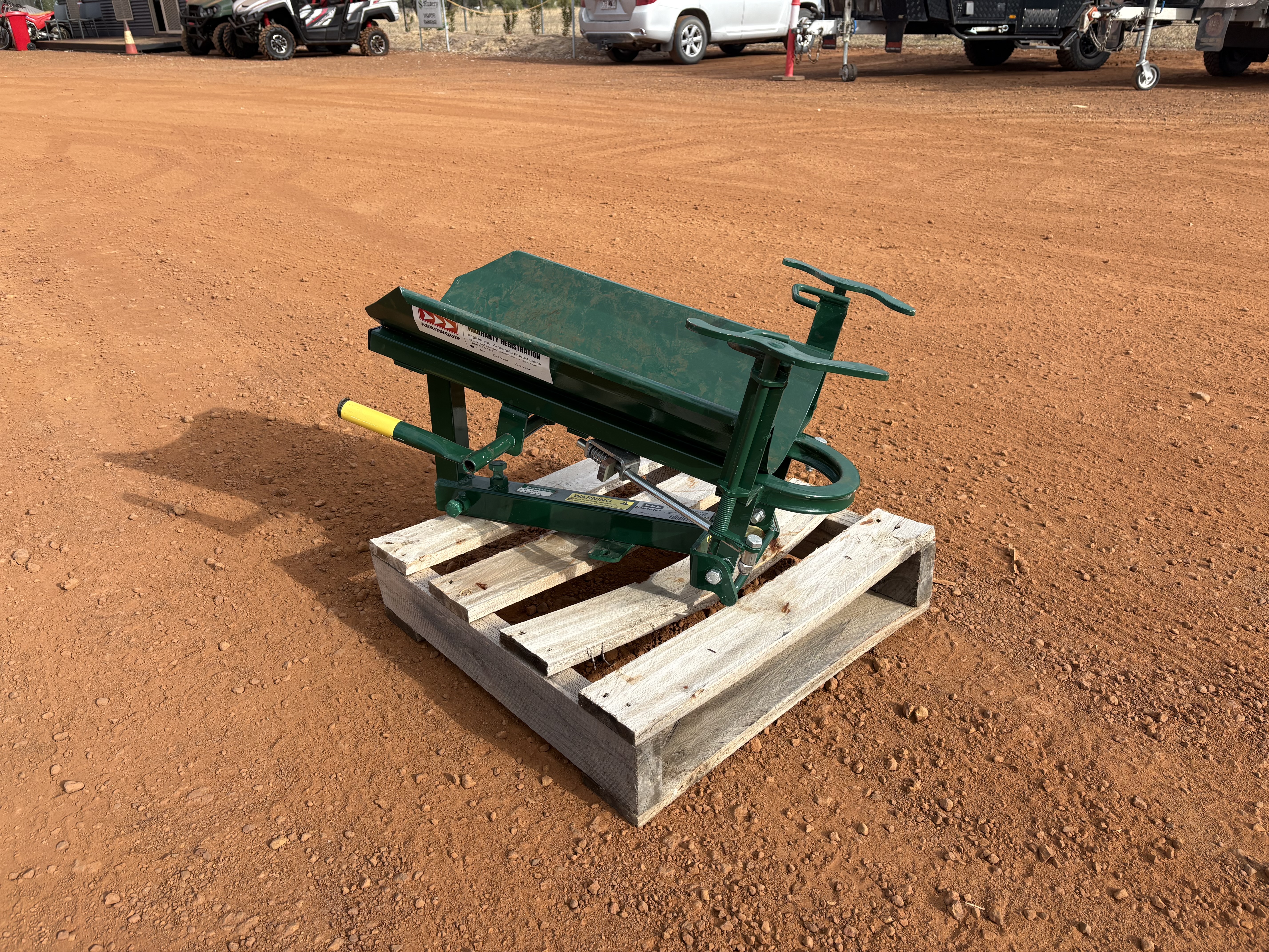 1 x 2019 Arrowquip Lamb Cradle