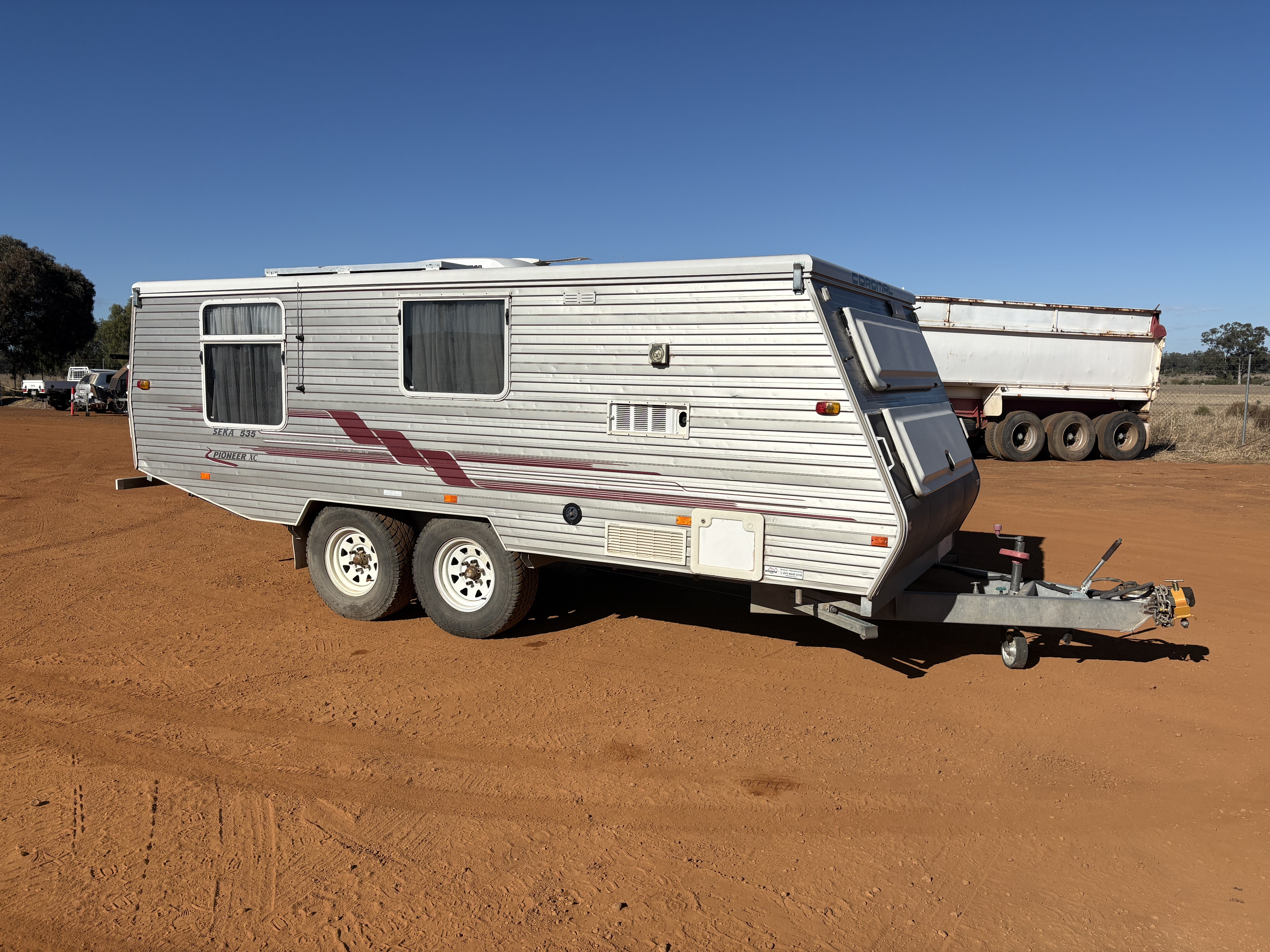 2002 Coromal Seka 535 - 22FT Caravan