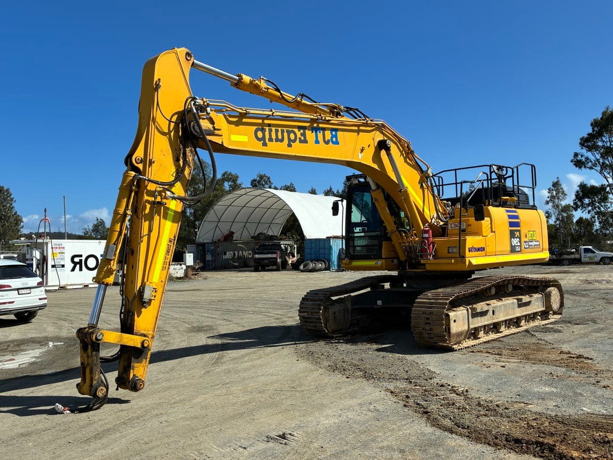 2021 Komatsu PC290LCi-11 Excavator