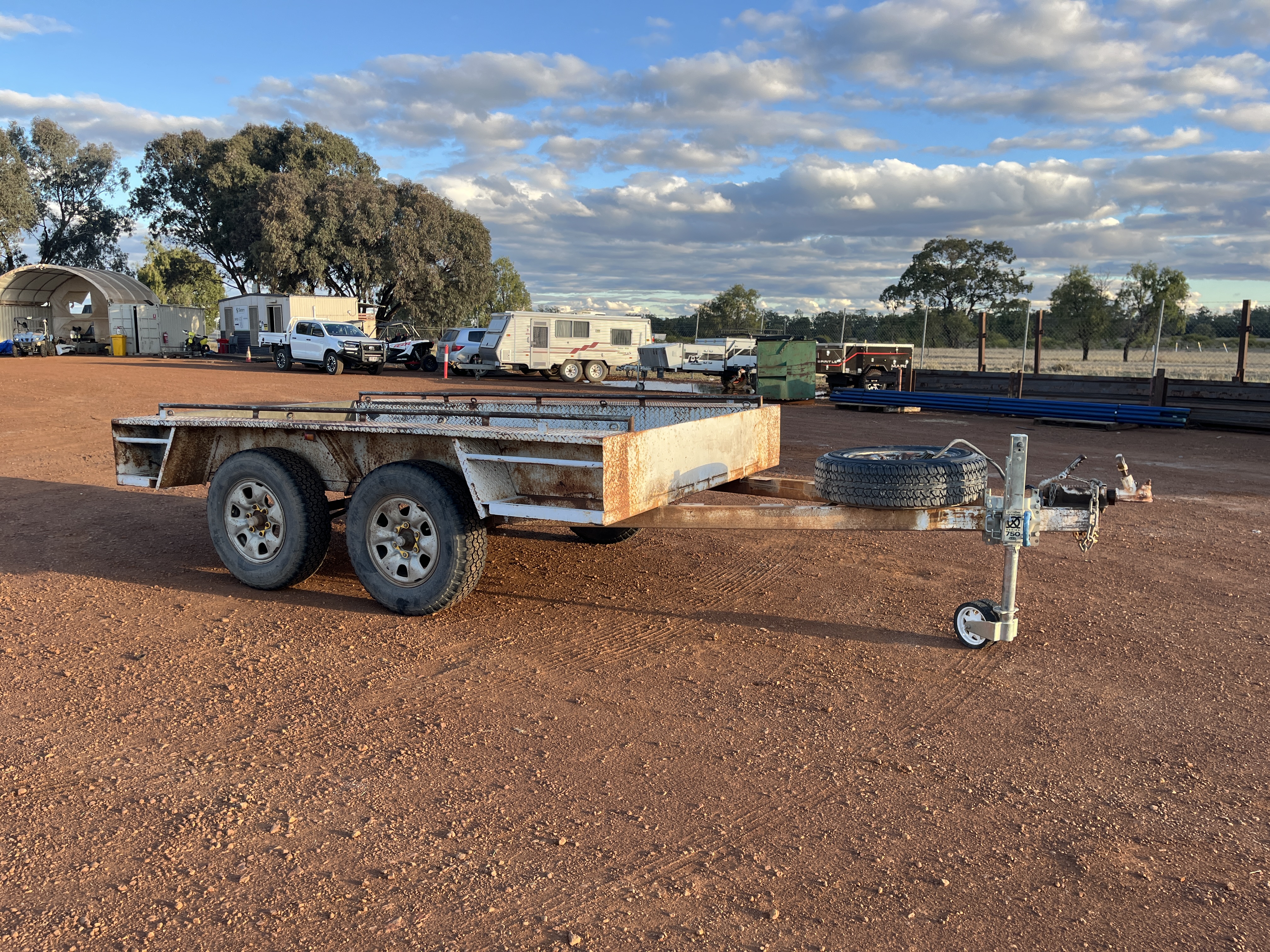 2009 Unknown Dual Axle