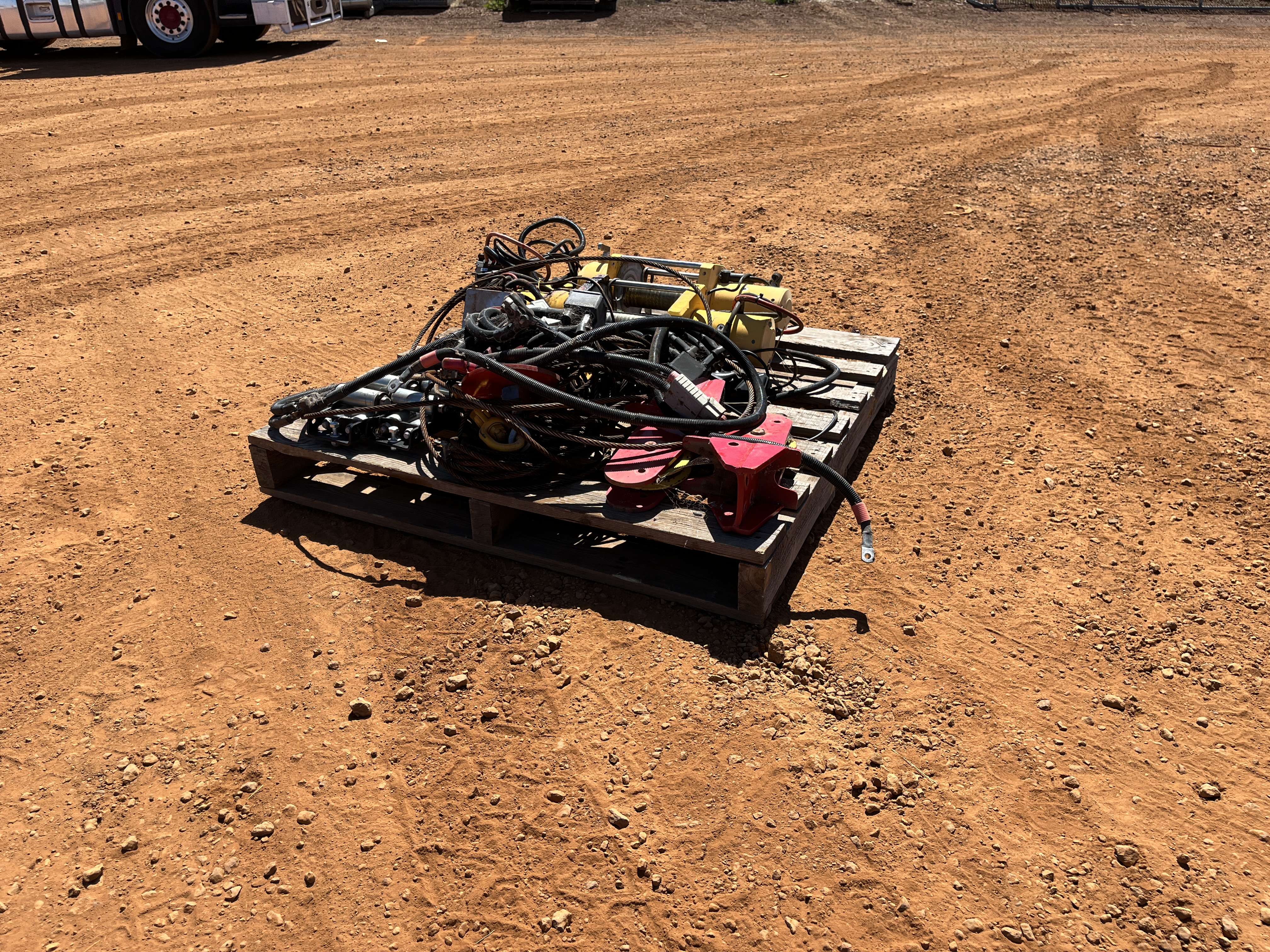 1 x Pallet Of Sherpa 4x4 Winches