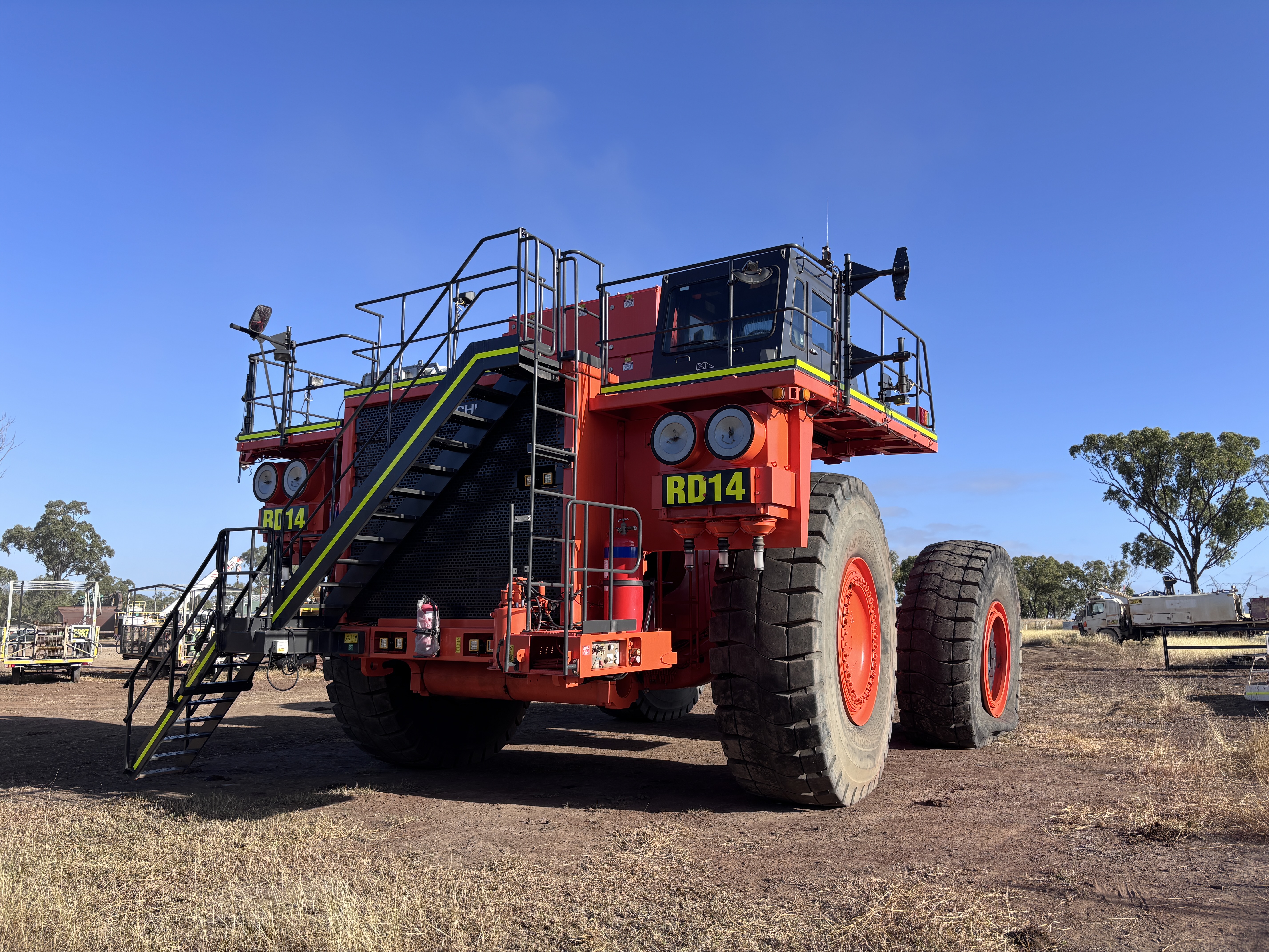 3 · 2011 Hitachi EH3500-ACII Rigid Dump Truck