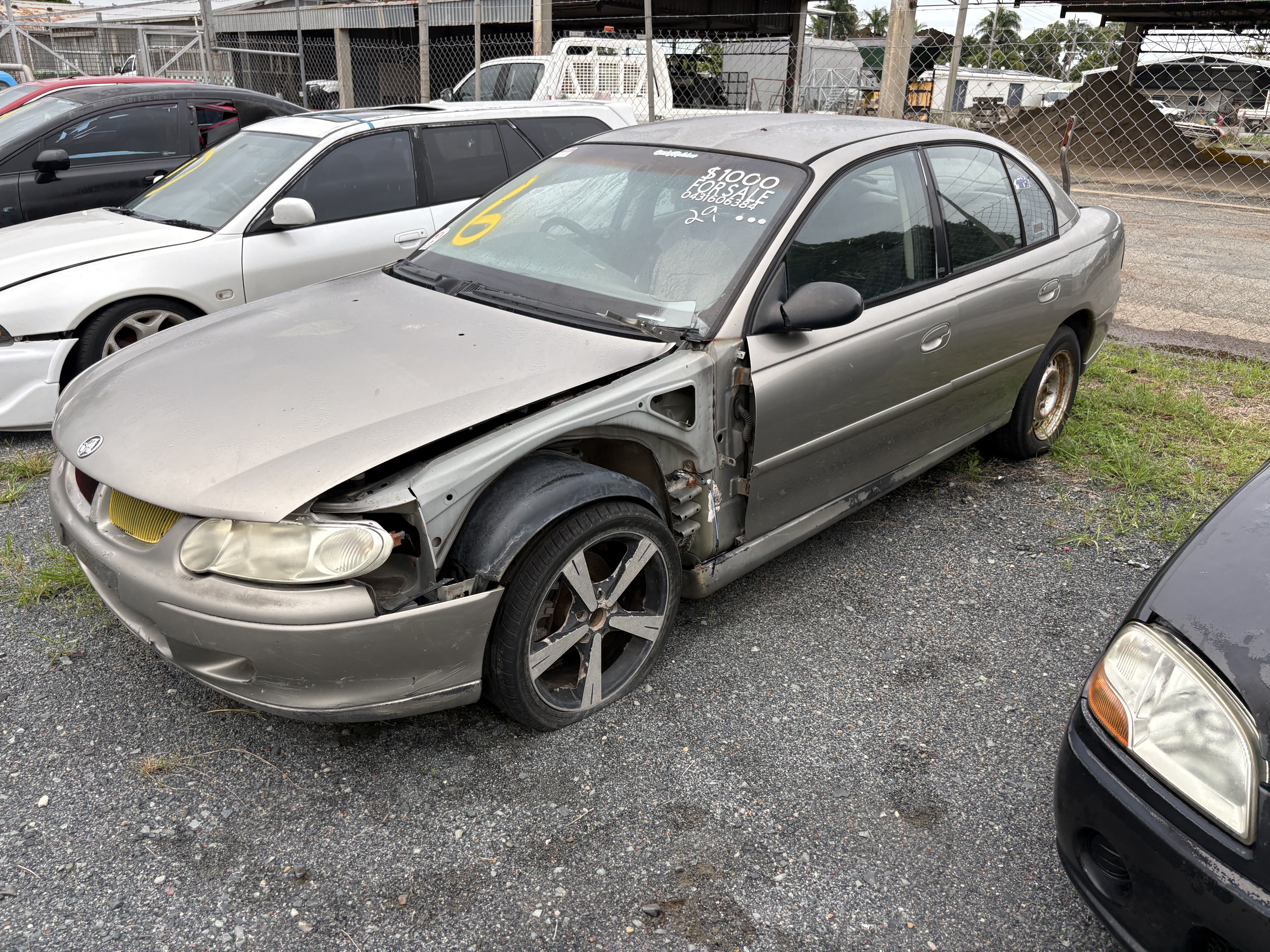 6 · +6 Holden Commodore Sedan