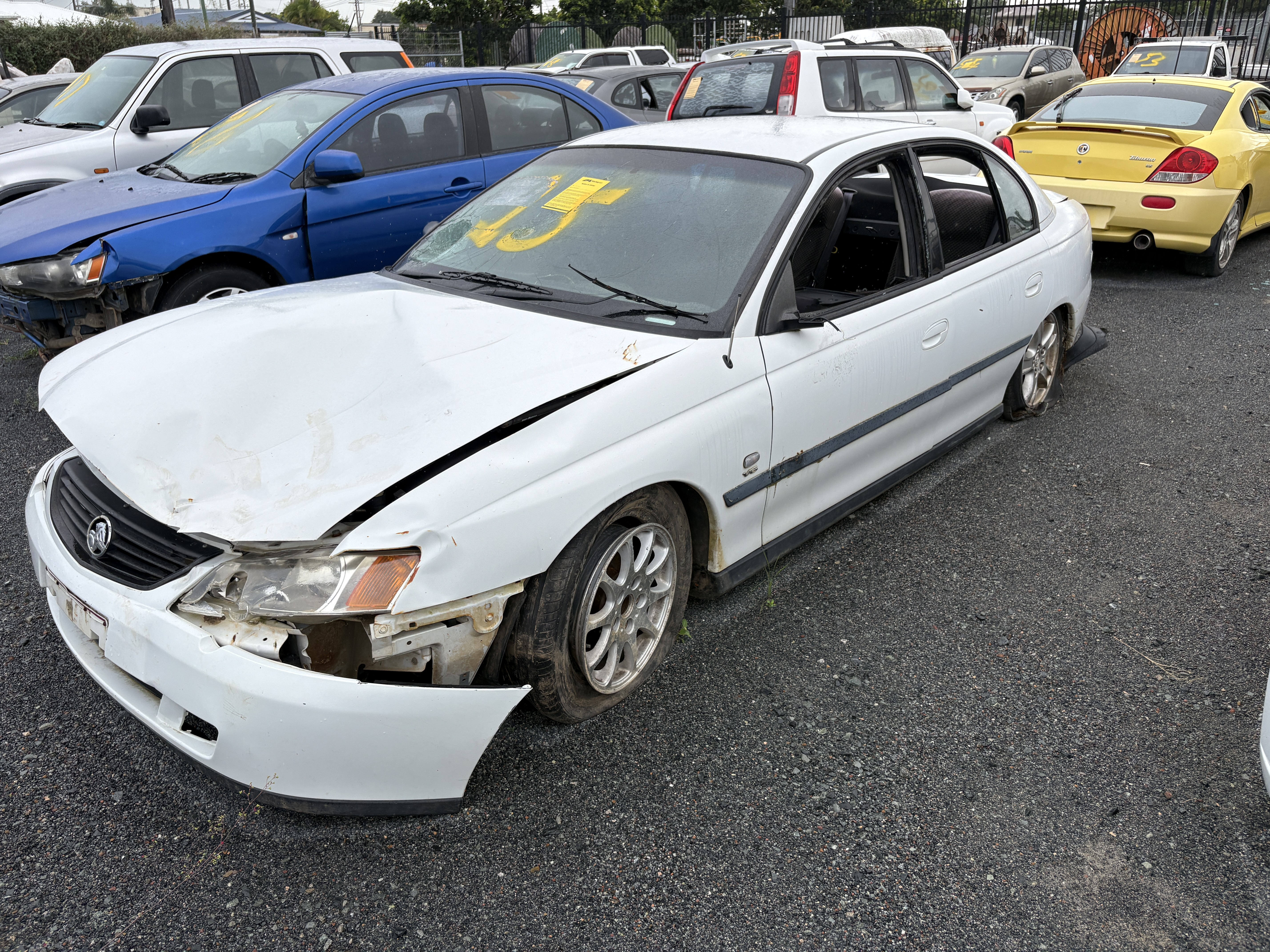 15 · +15 Holden Commodore Sedan