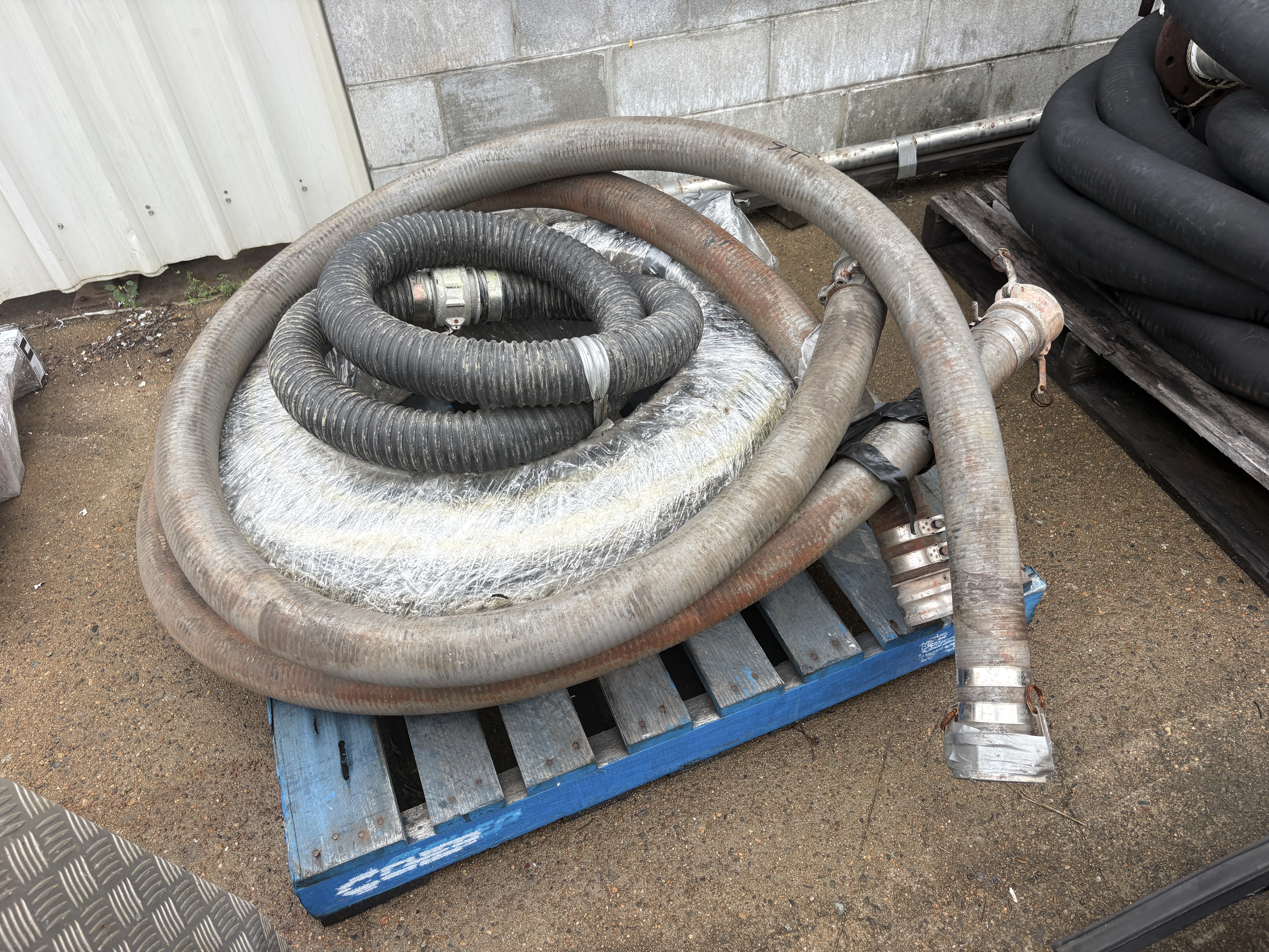 6 · Pallet Of Hoses