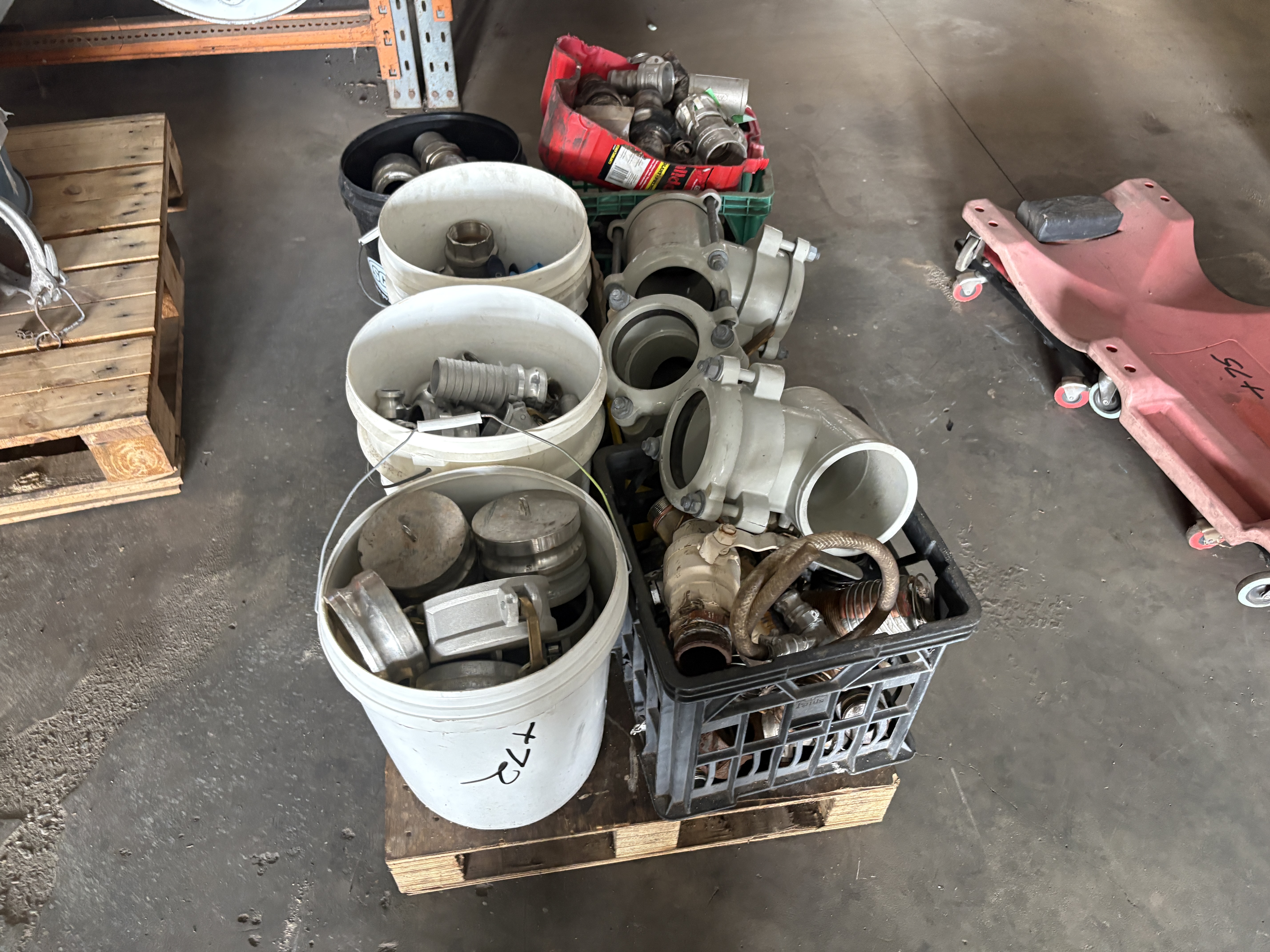 72 · Pallet Of Assorted Hose Fitting