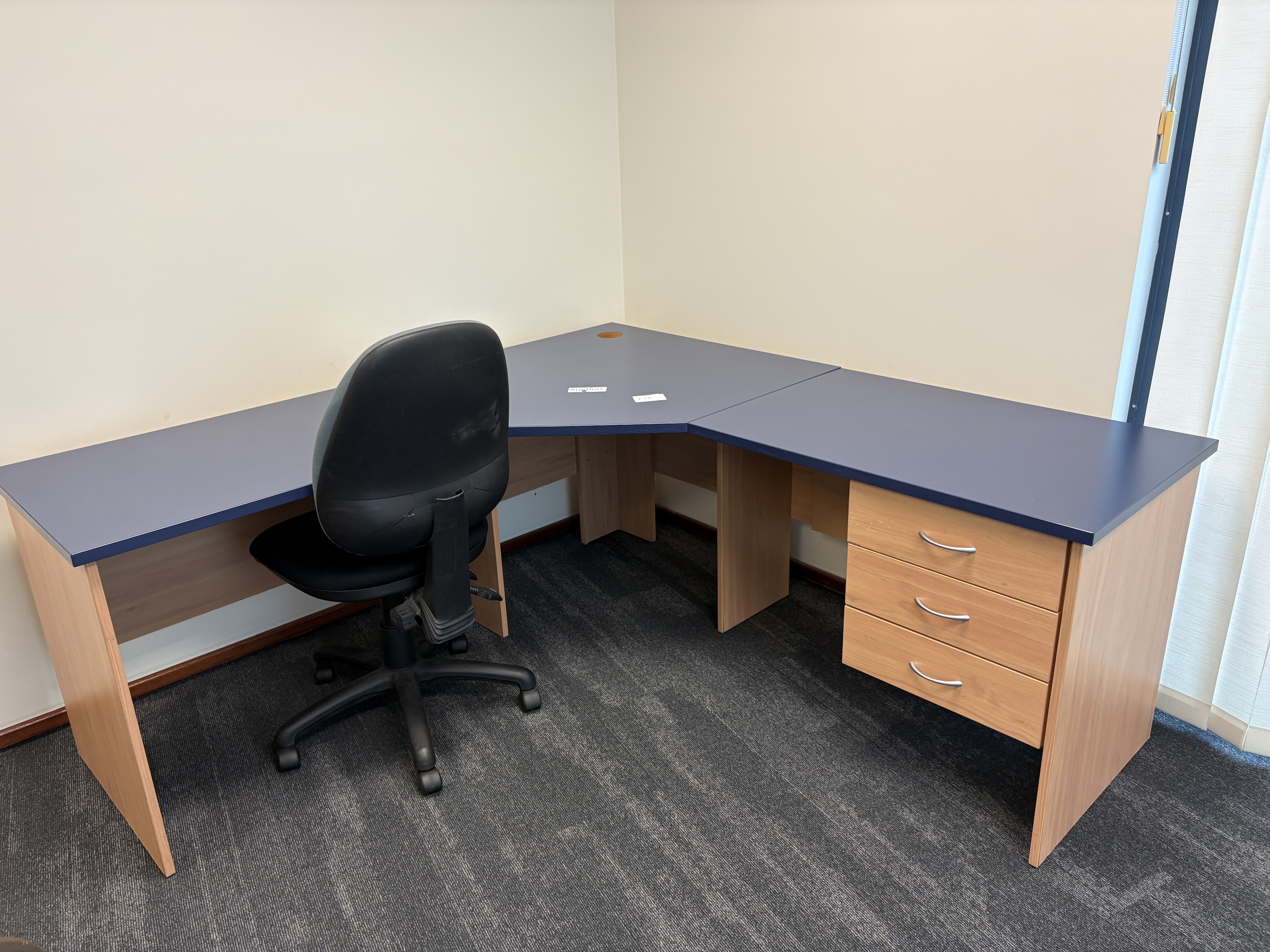 4 · Office Desk And Chair
