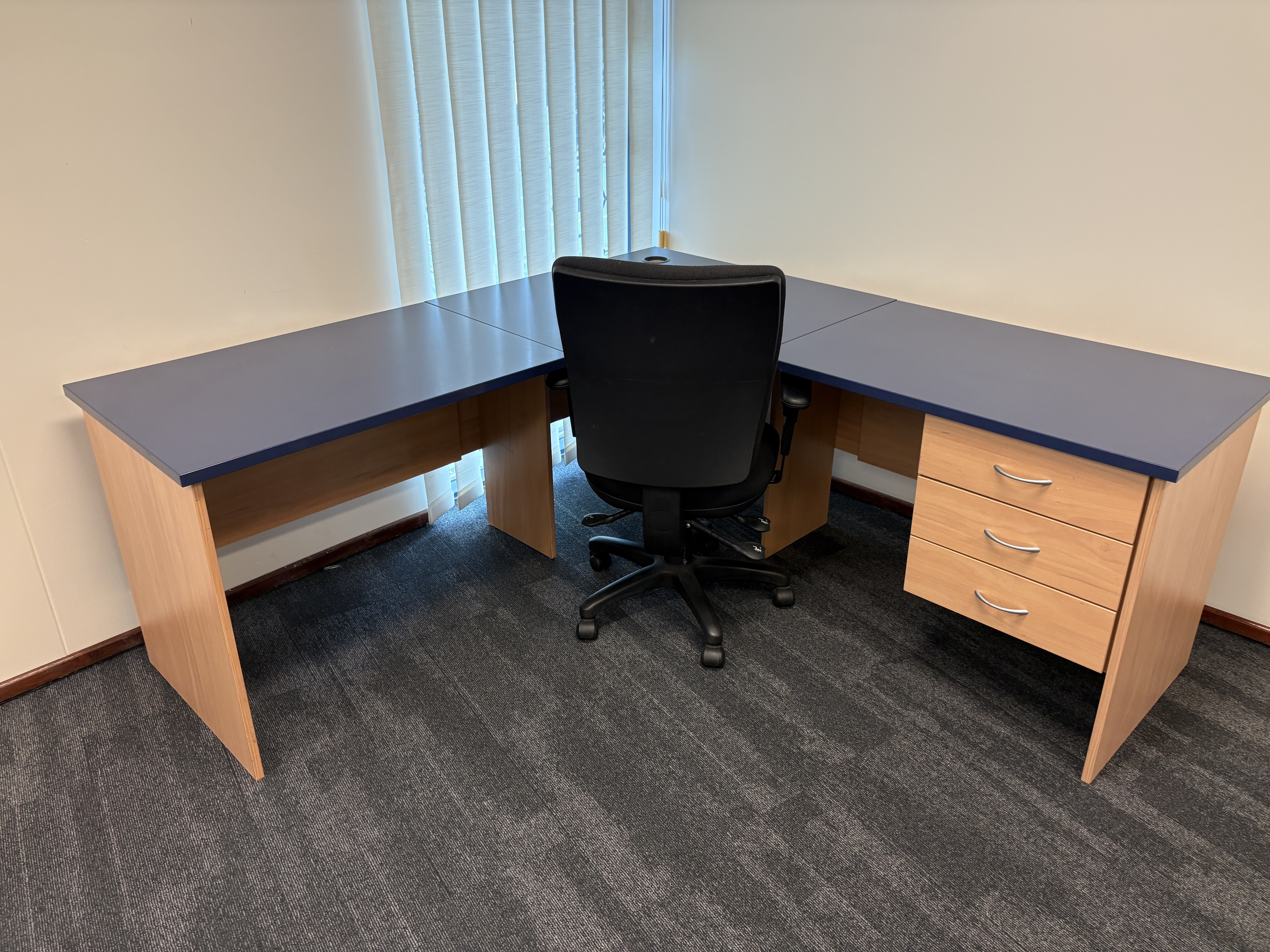 8 · Corner Desk With Draws And Chair