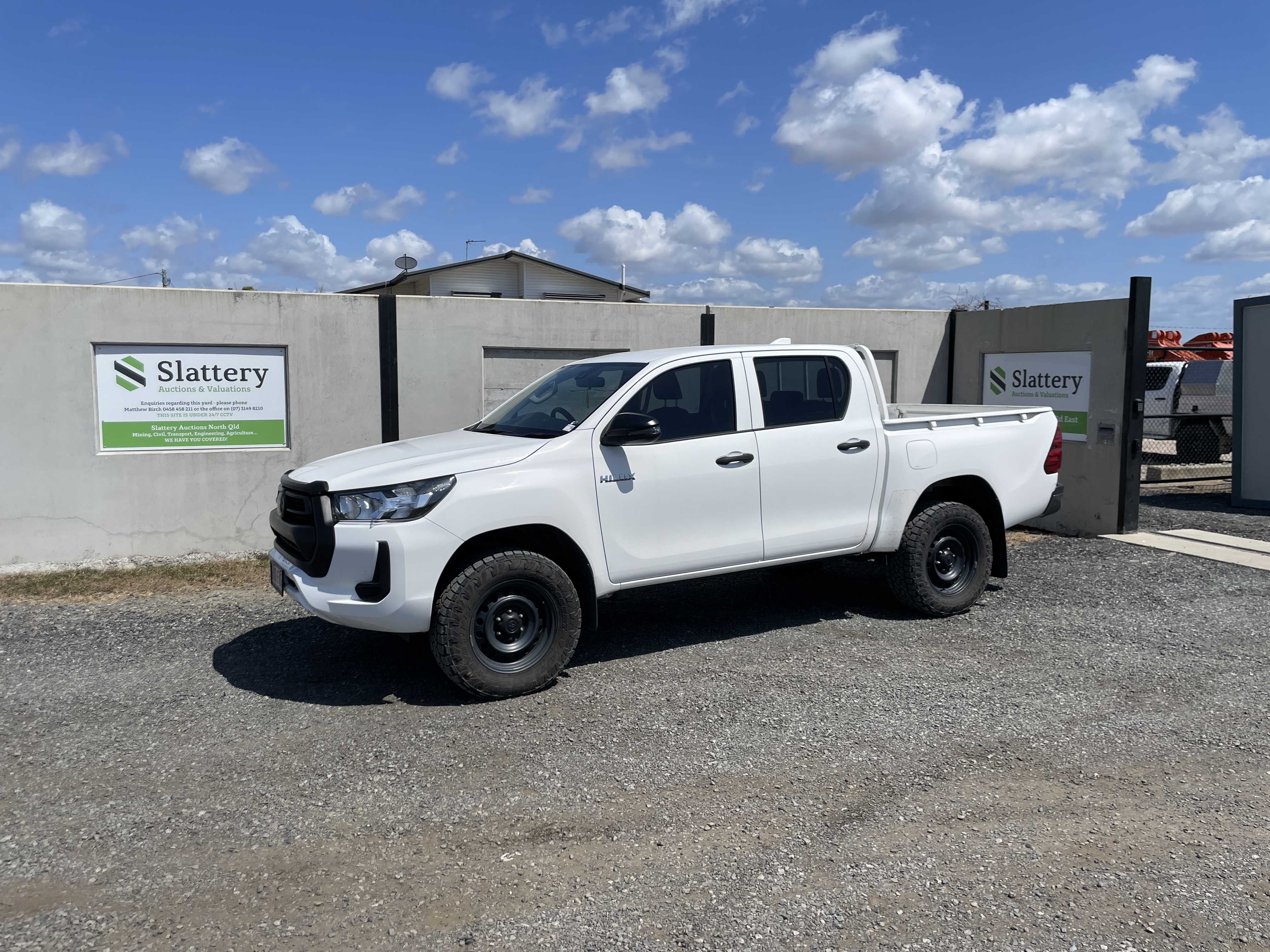 1 · 2022 Toyota Hilux Workmate Diesel