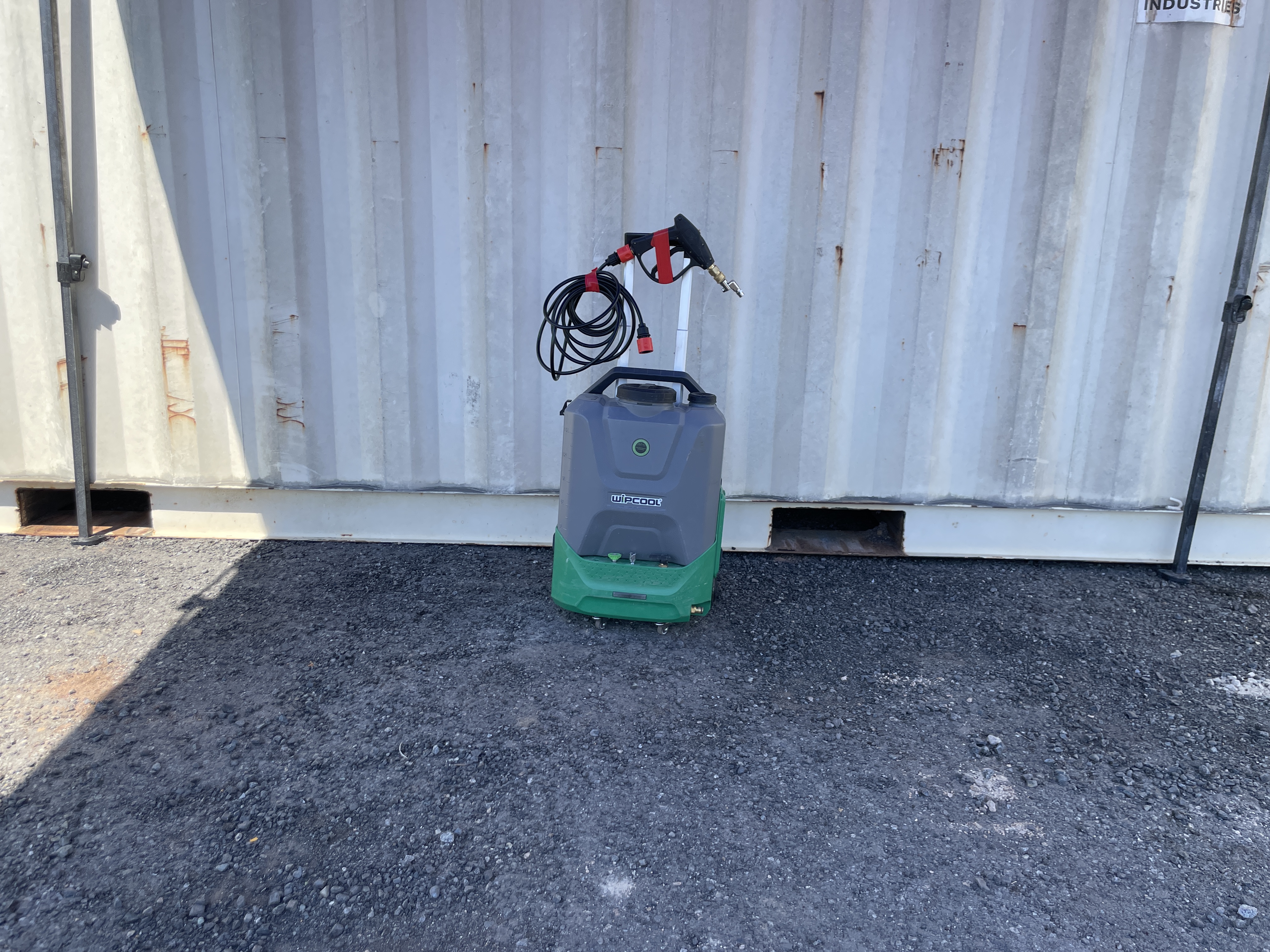 1 x Upoor C10BM Water Tank System
