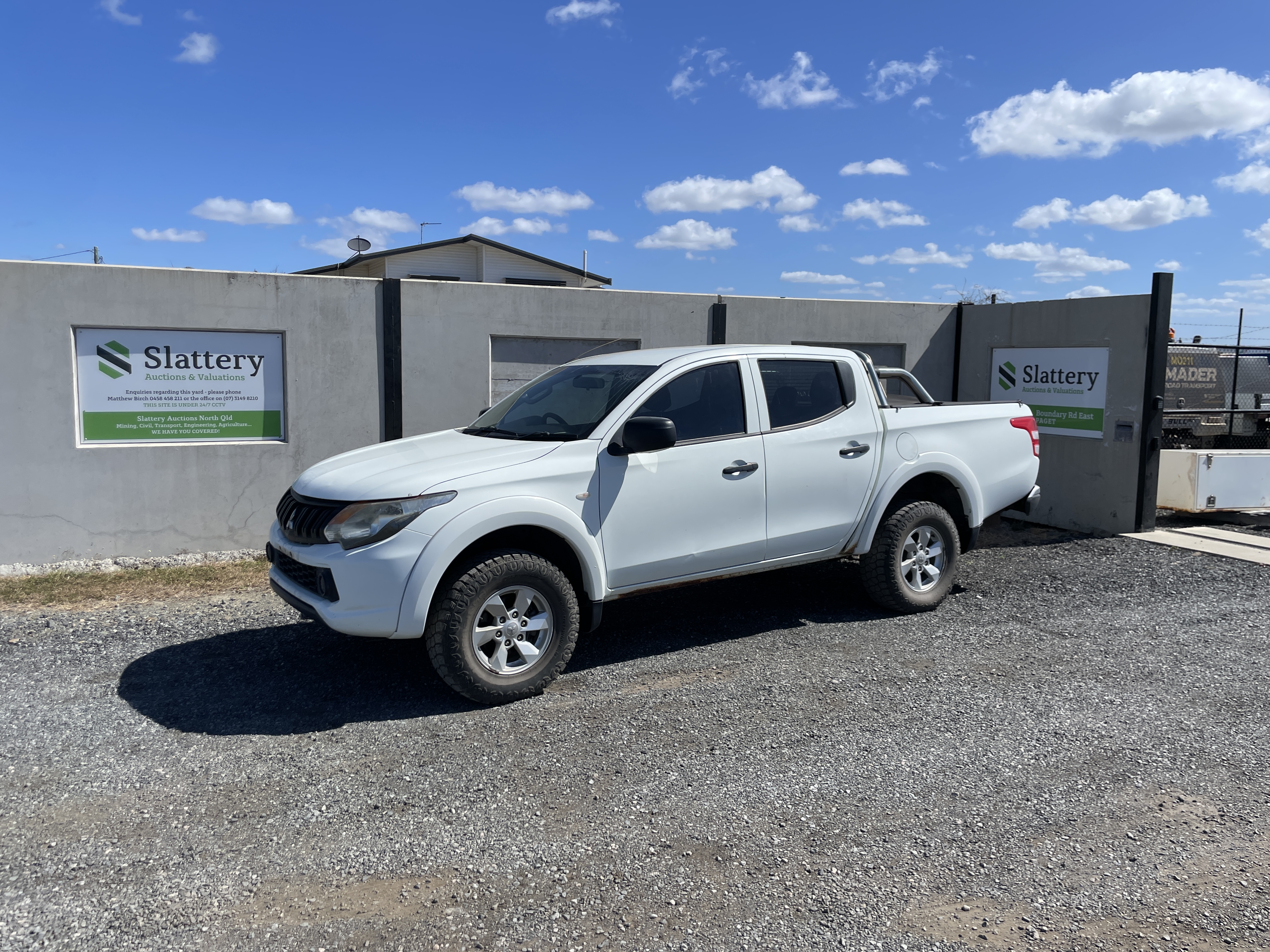 14 · 2017 Mitsubishi Triton GLX+ Diesel