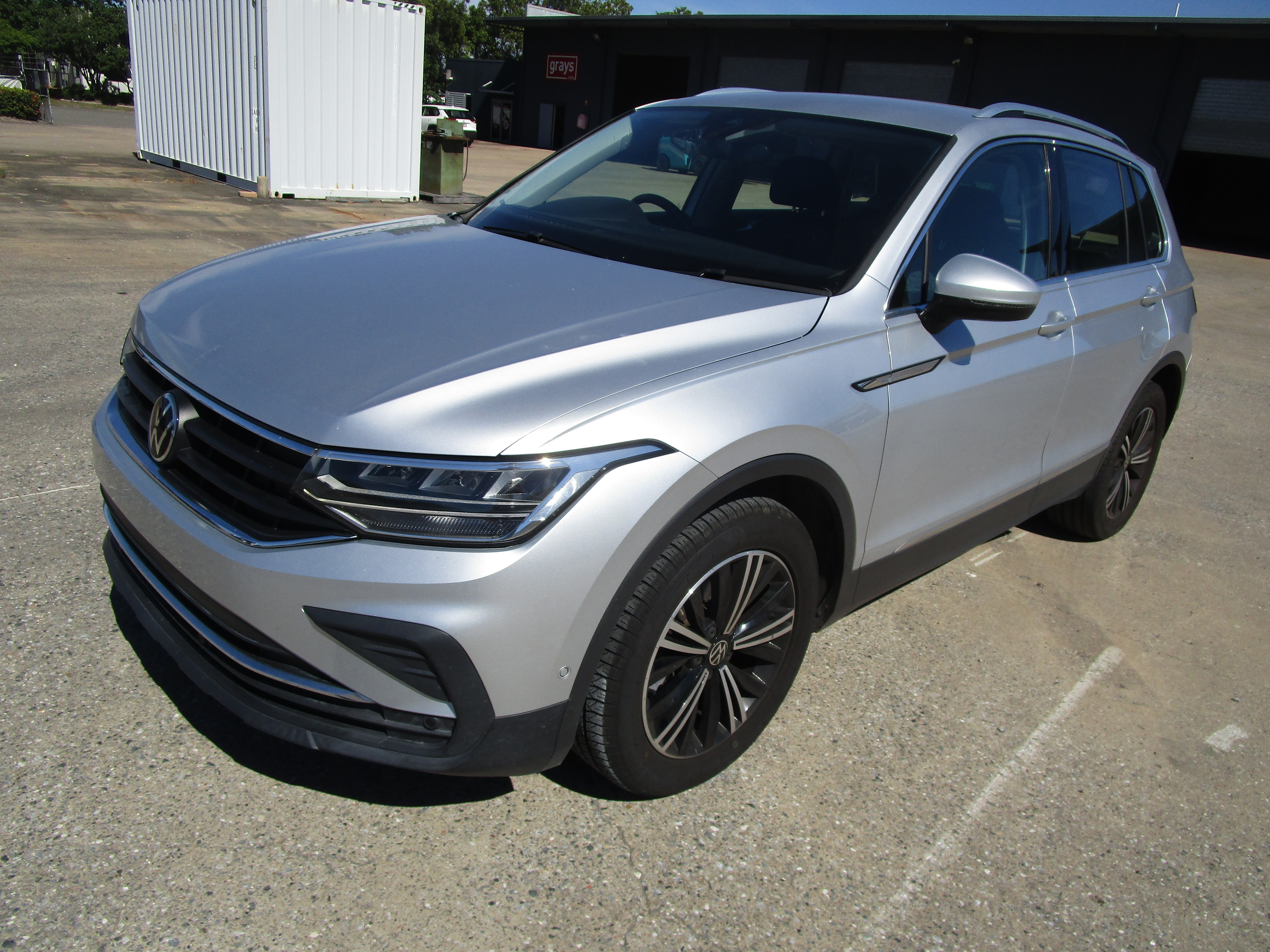 2022 Volkswagen Tiguan Life Petrol