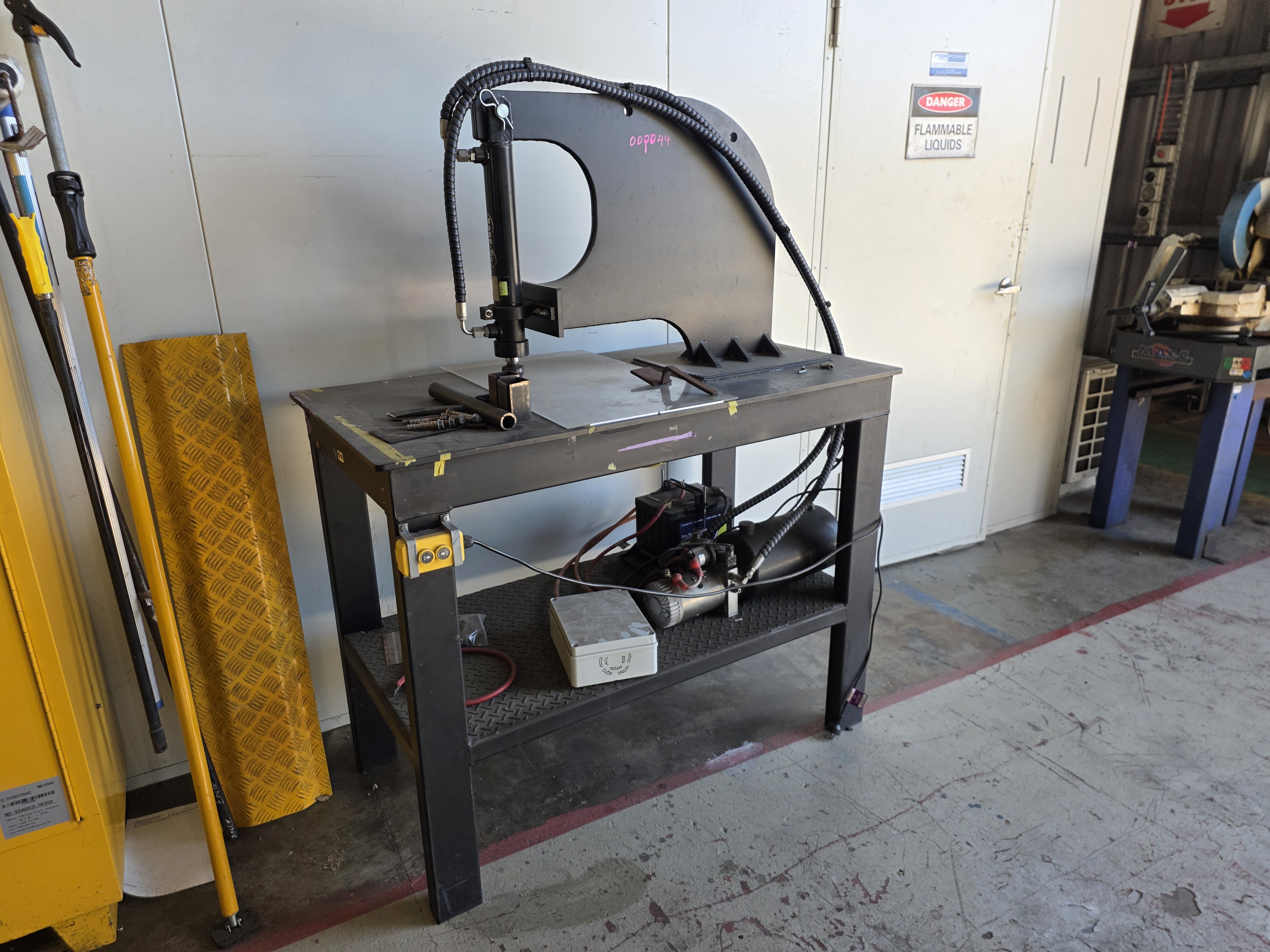 18 · Electro Hydraulic C Frame Press