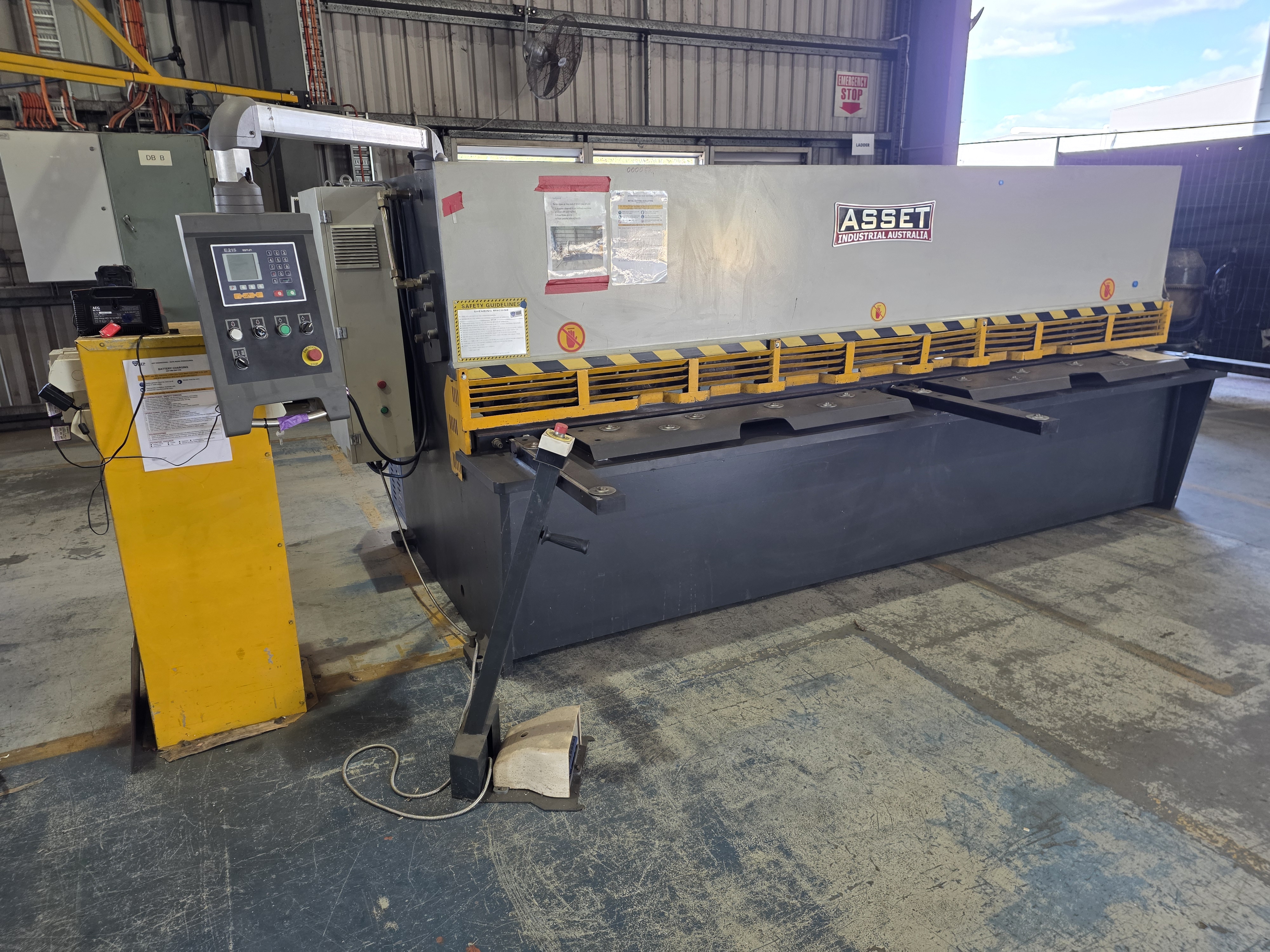 2021 Steelmaster SM-SBH3206 Guillotine