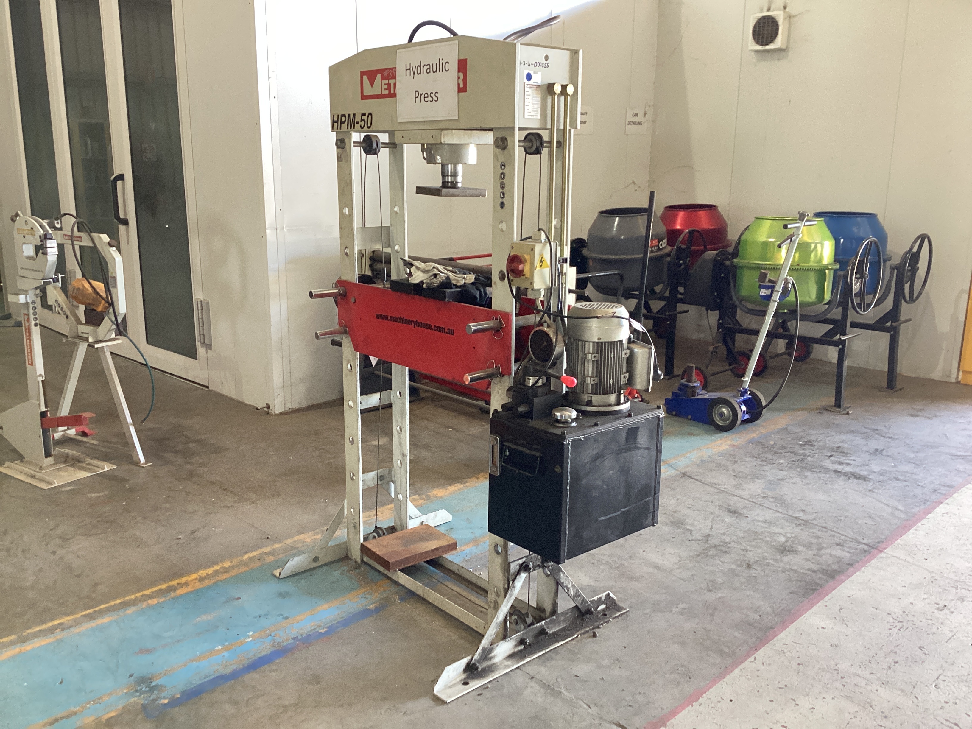 15 · 2016 Metal Master HPM-50 50t Hydraulic Press