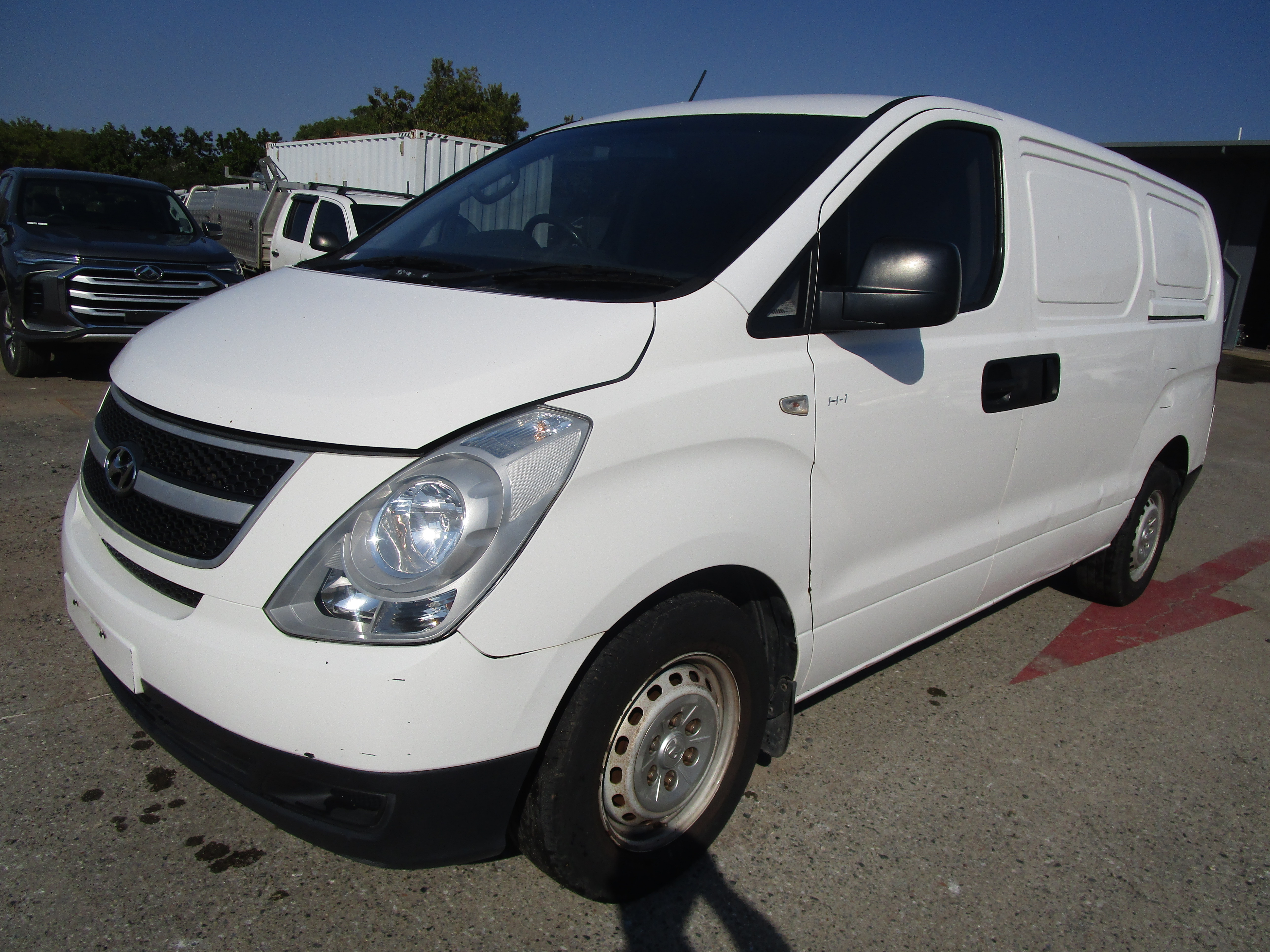 15 · 2013 HYUNDAI I LOAD  Diesel TOWNSVILLE
