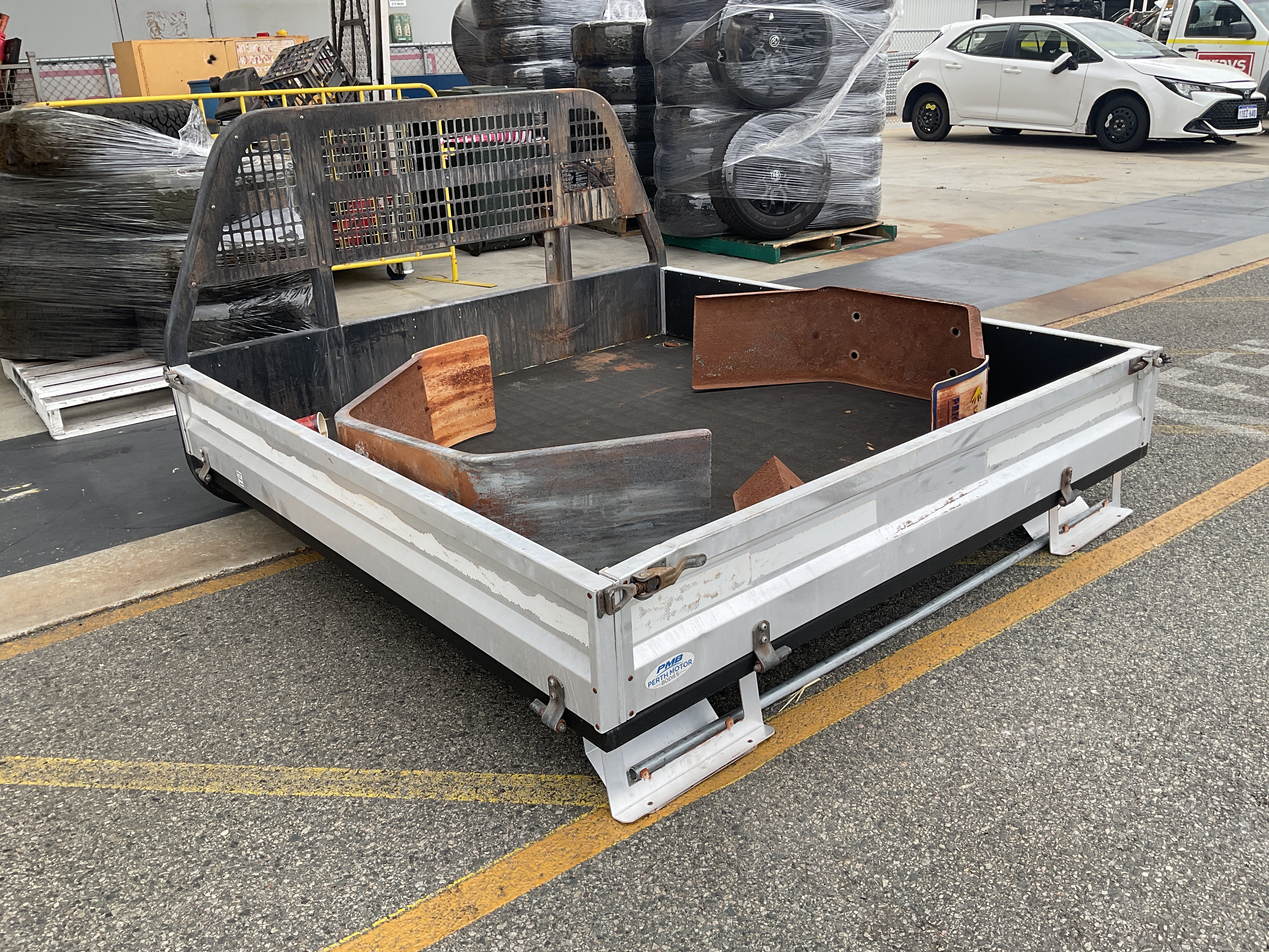 Ute Tray ROPS & Wheel Arches