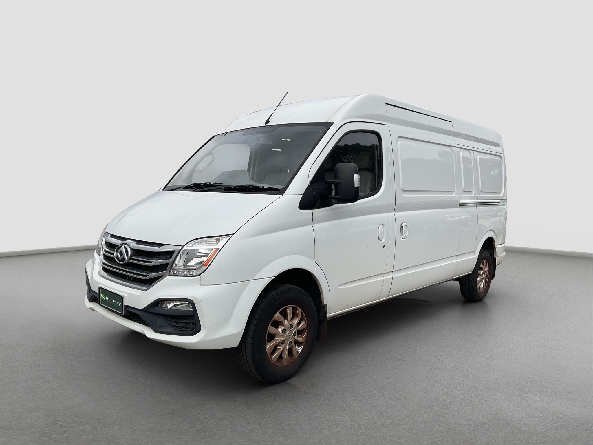 16 · 2023 LDV V80  Diesel