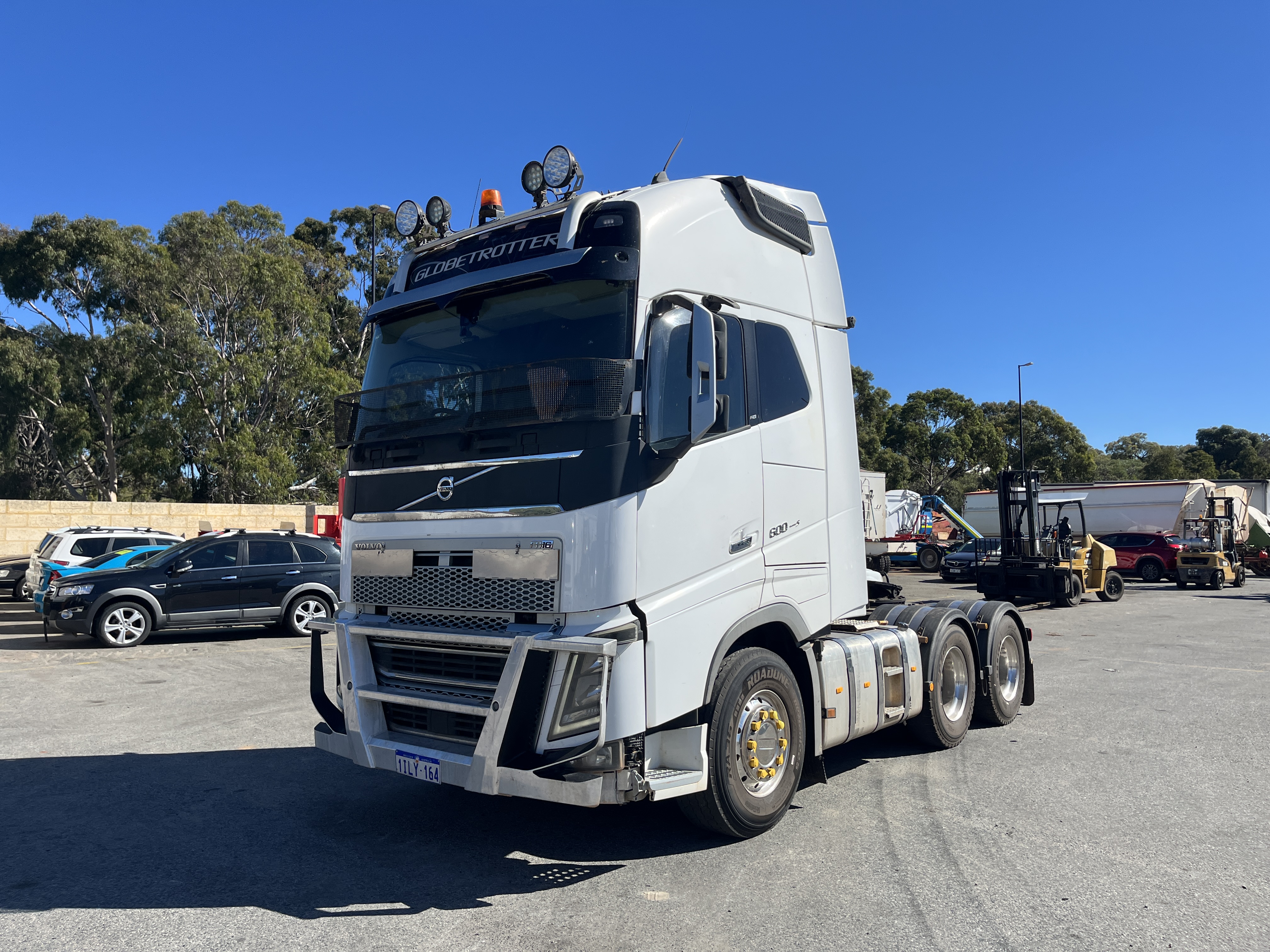 9 · 2018 Volvo Prime Mover FH16   6x4 Prime Mover