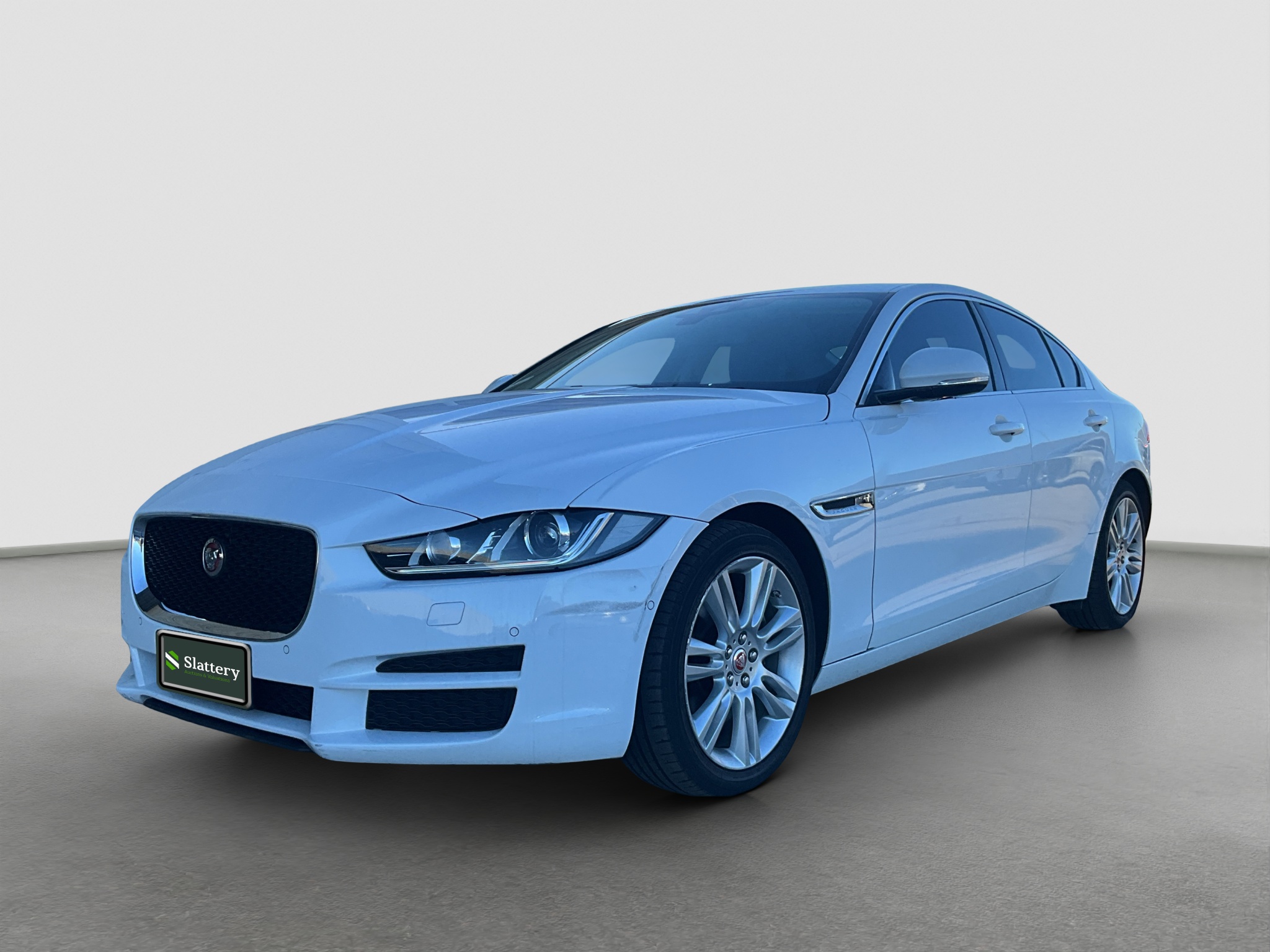 17 · 2017 Jaguar XE 20d Prestige Diesel