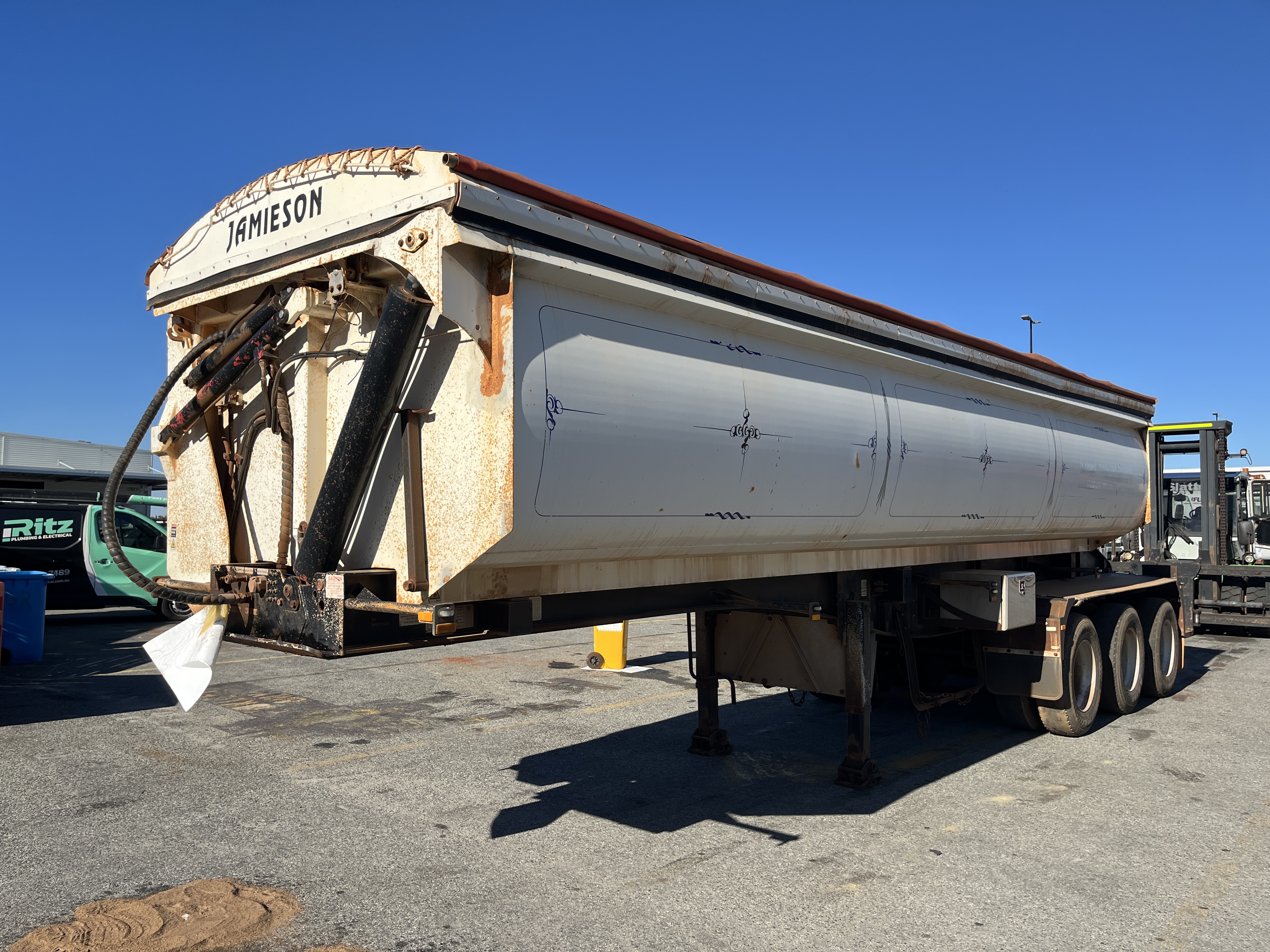 2022 Boomer Tipper Trailer Tri-Axle