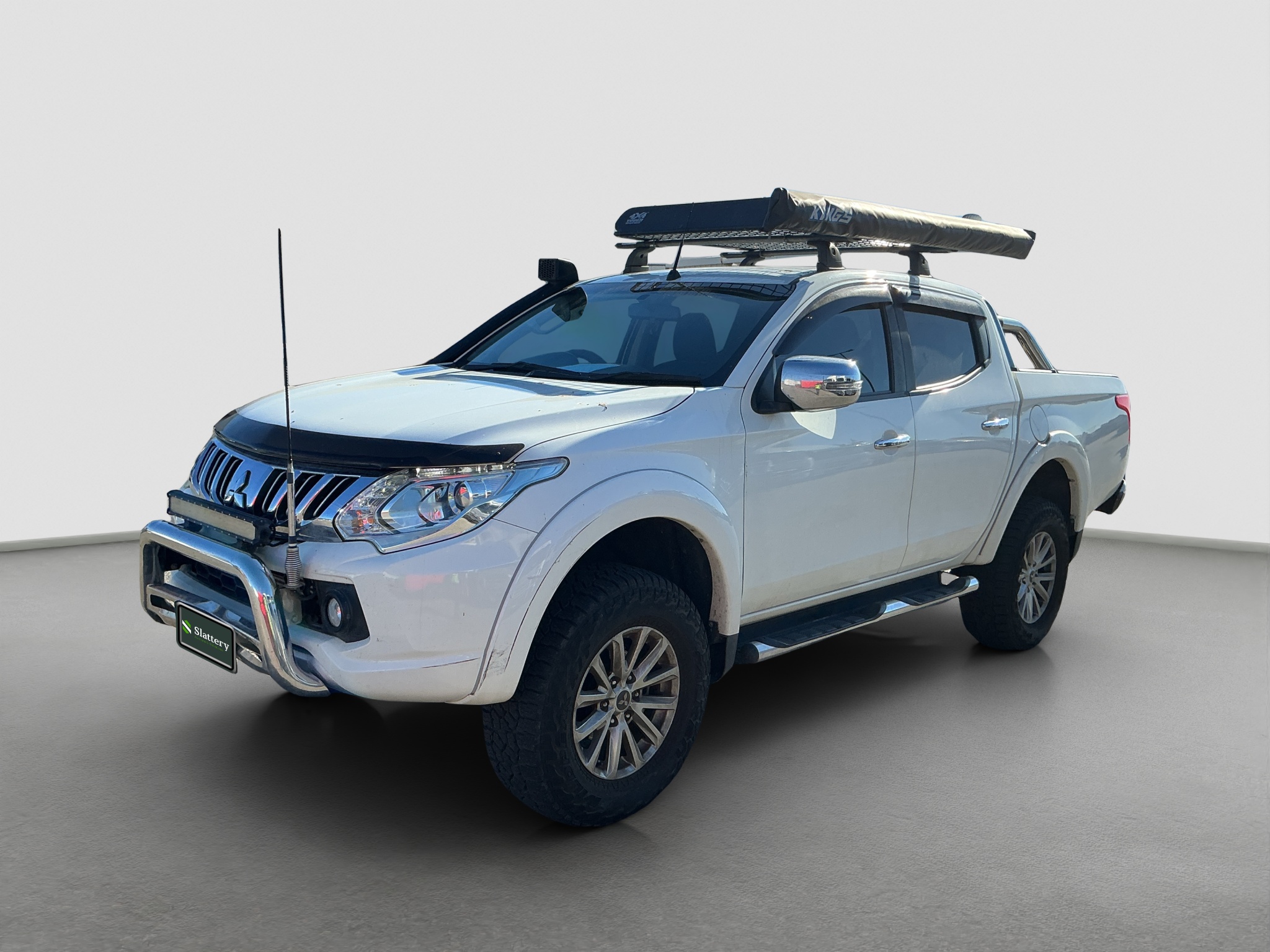 4 · 2016 Mitsubishi Triton GLS Diesel
