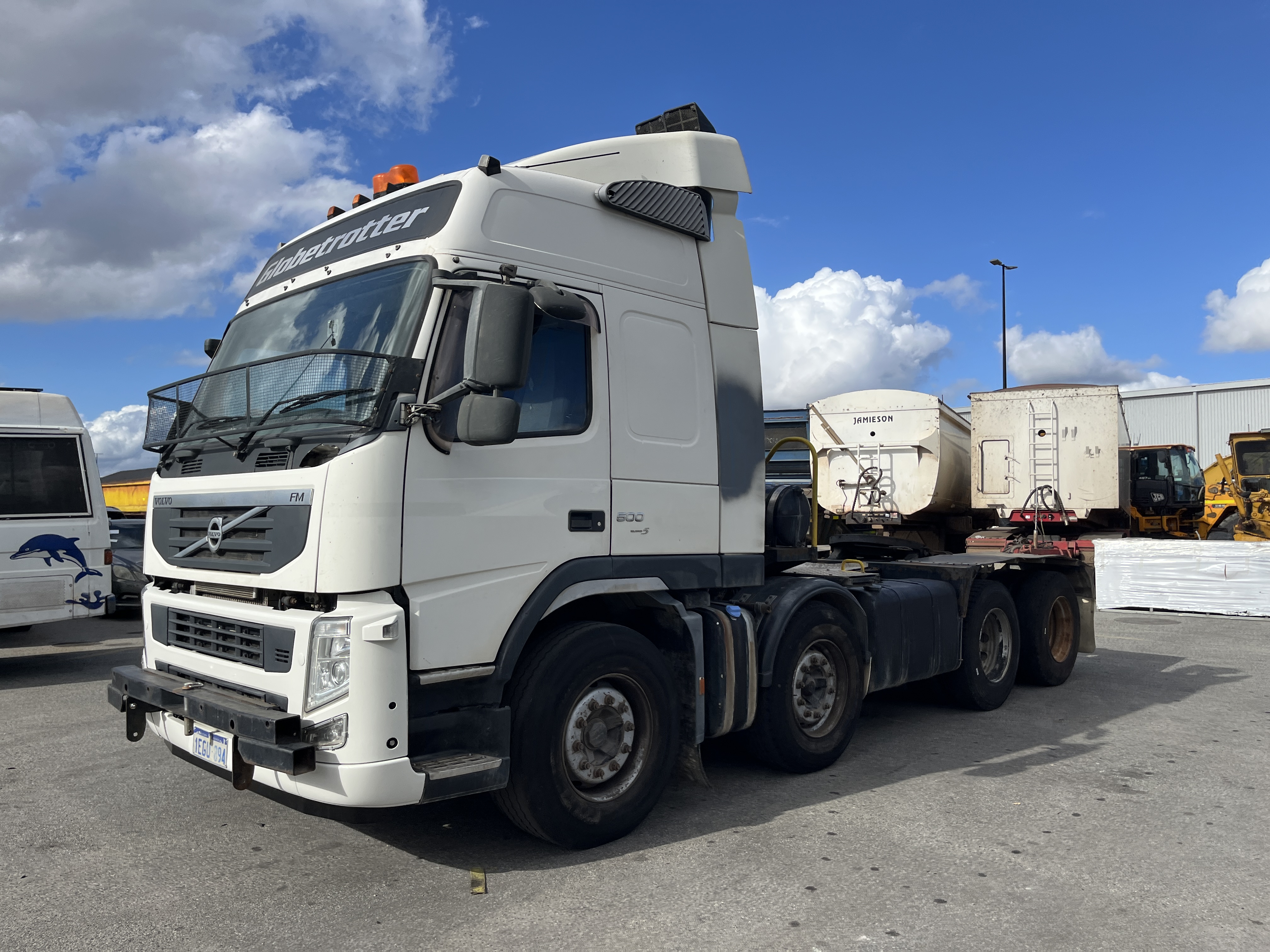 2013 Volvo 500 FM 8x4 Prime Mover