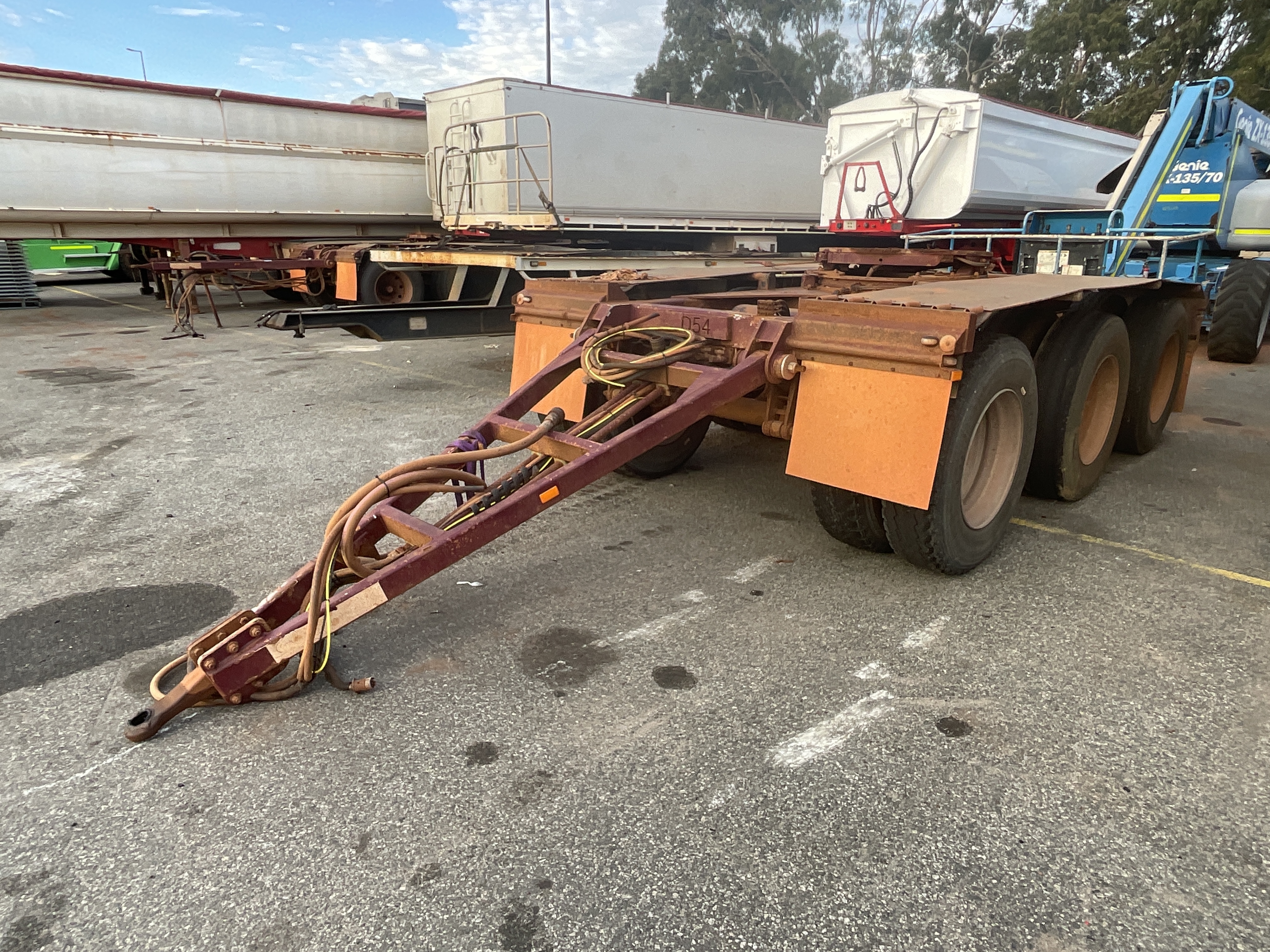 2014 GTE 3D Tri-Axle Dolly