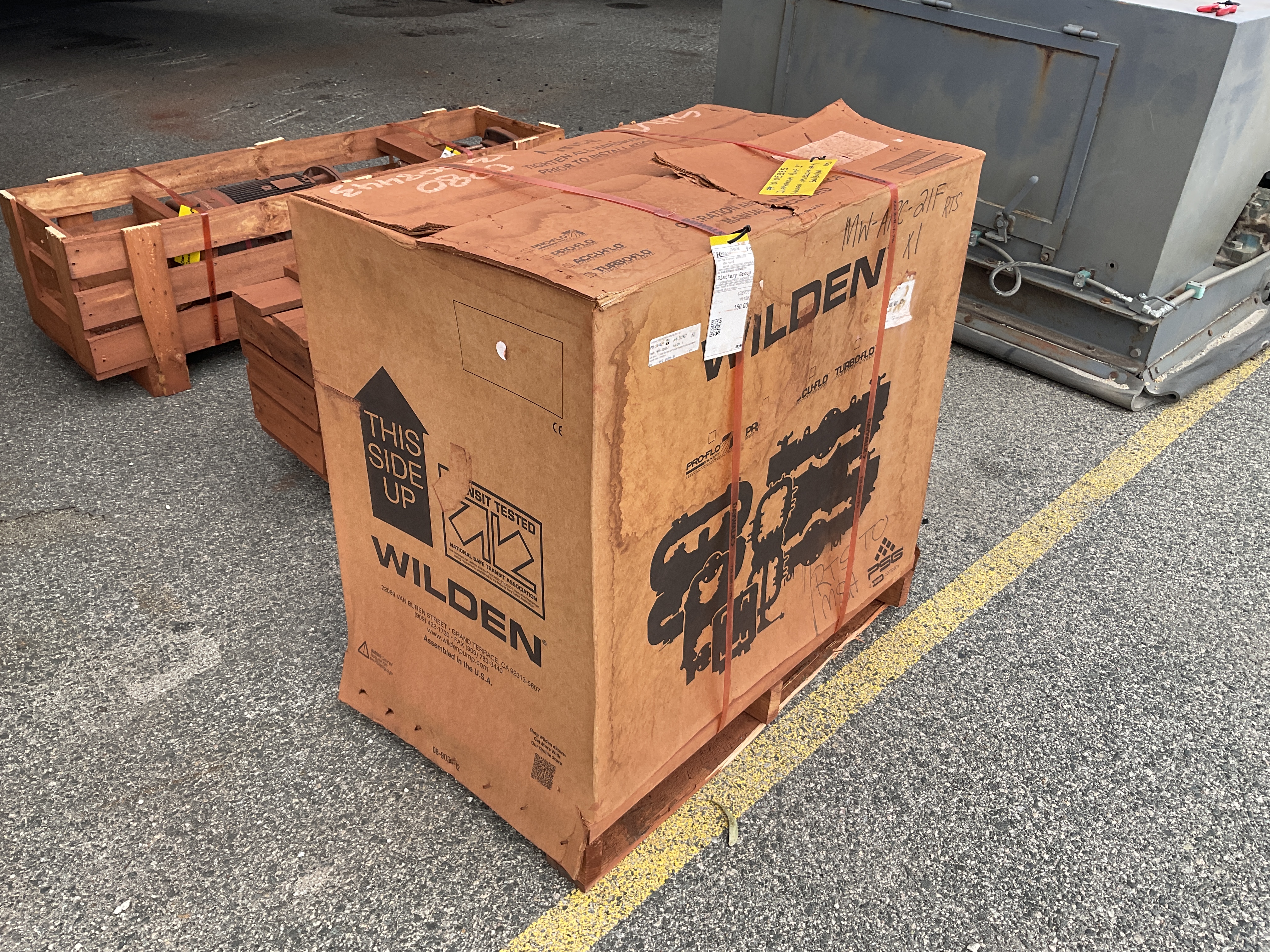 1 Pallet with Wilden Diaphragm Pump