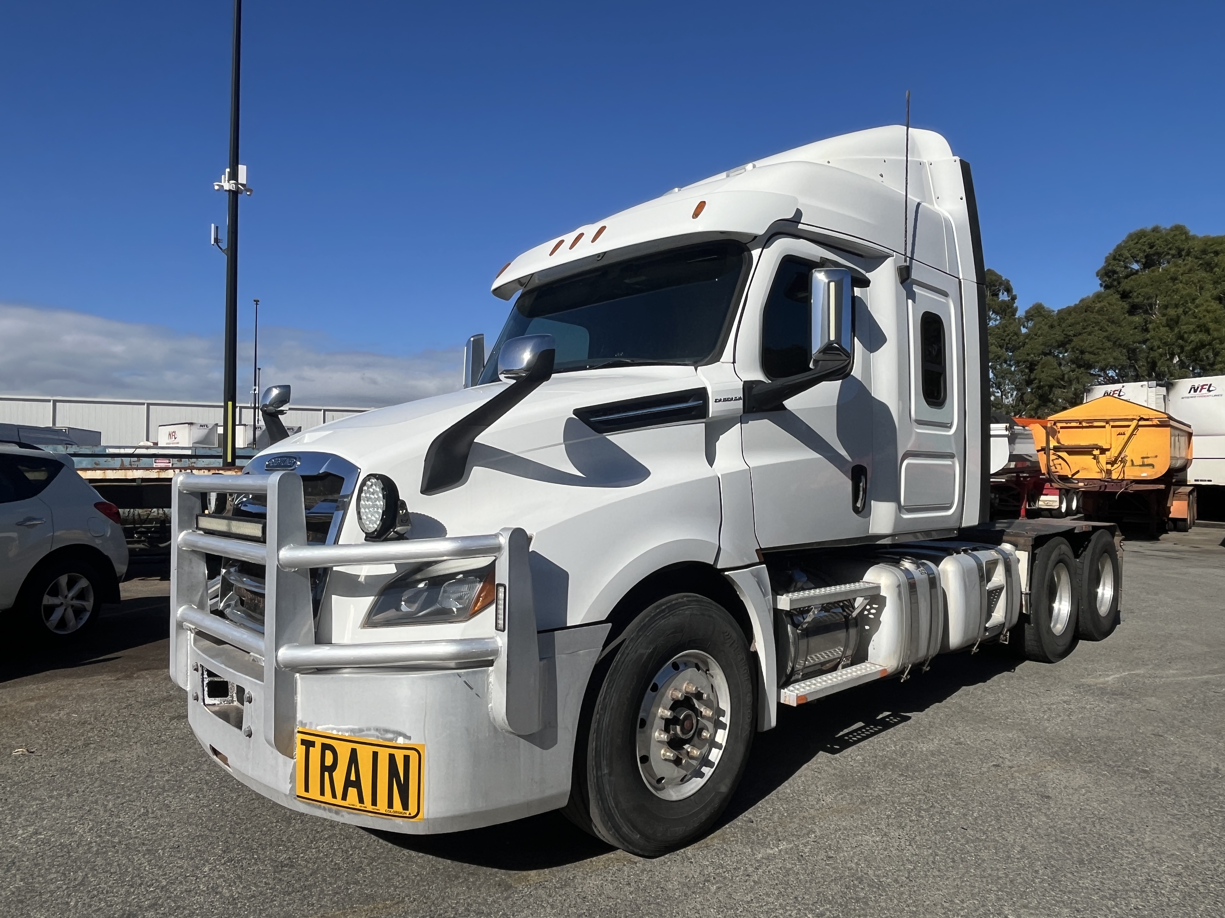 2021 Freightliner Cascadia 6x4 Prime Mover